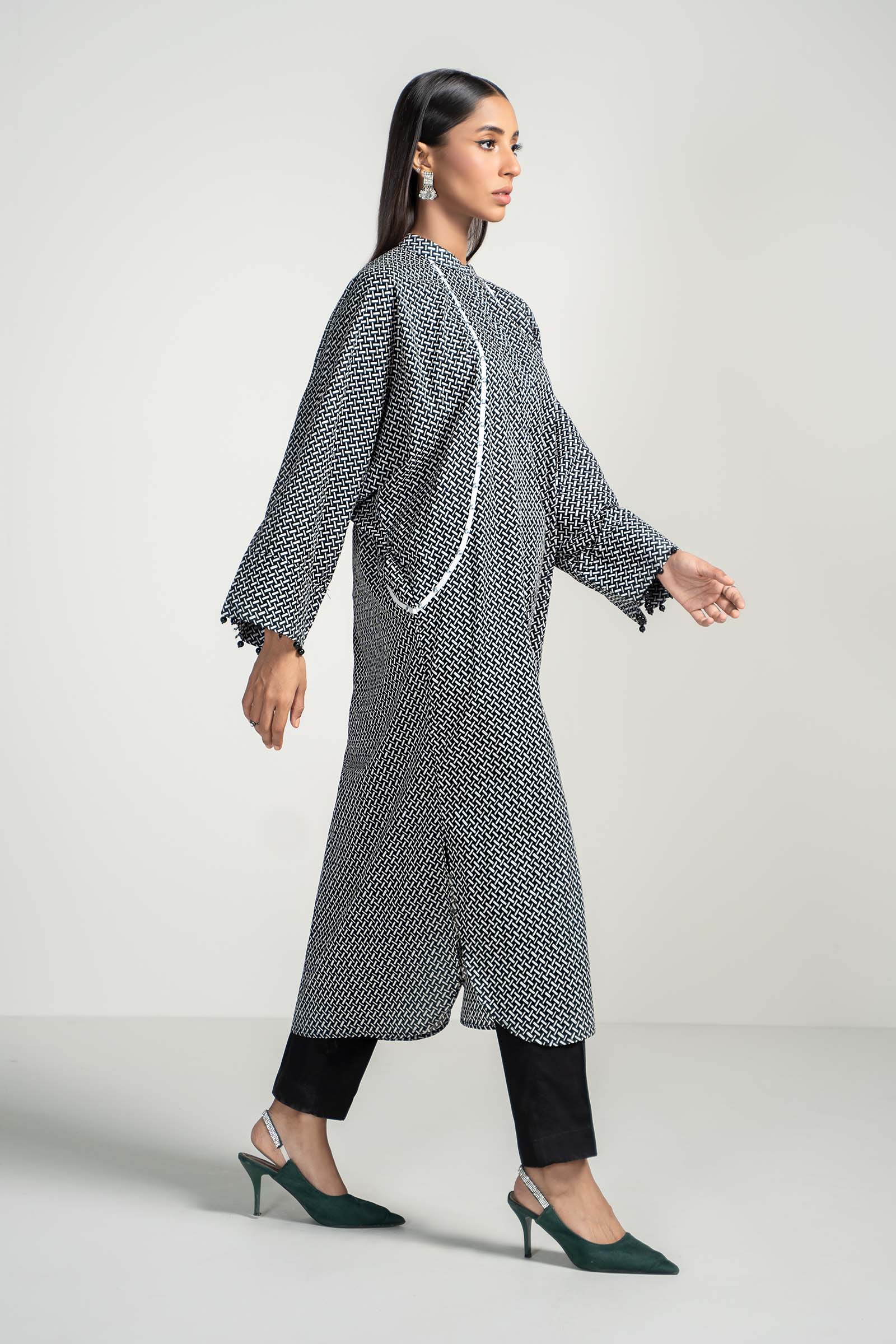 Black Digital Printed Lawn Salwar Kameez (2-Piece) - Image 5