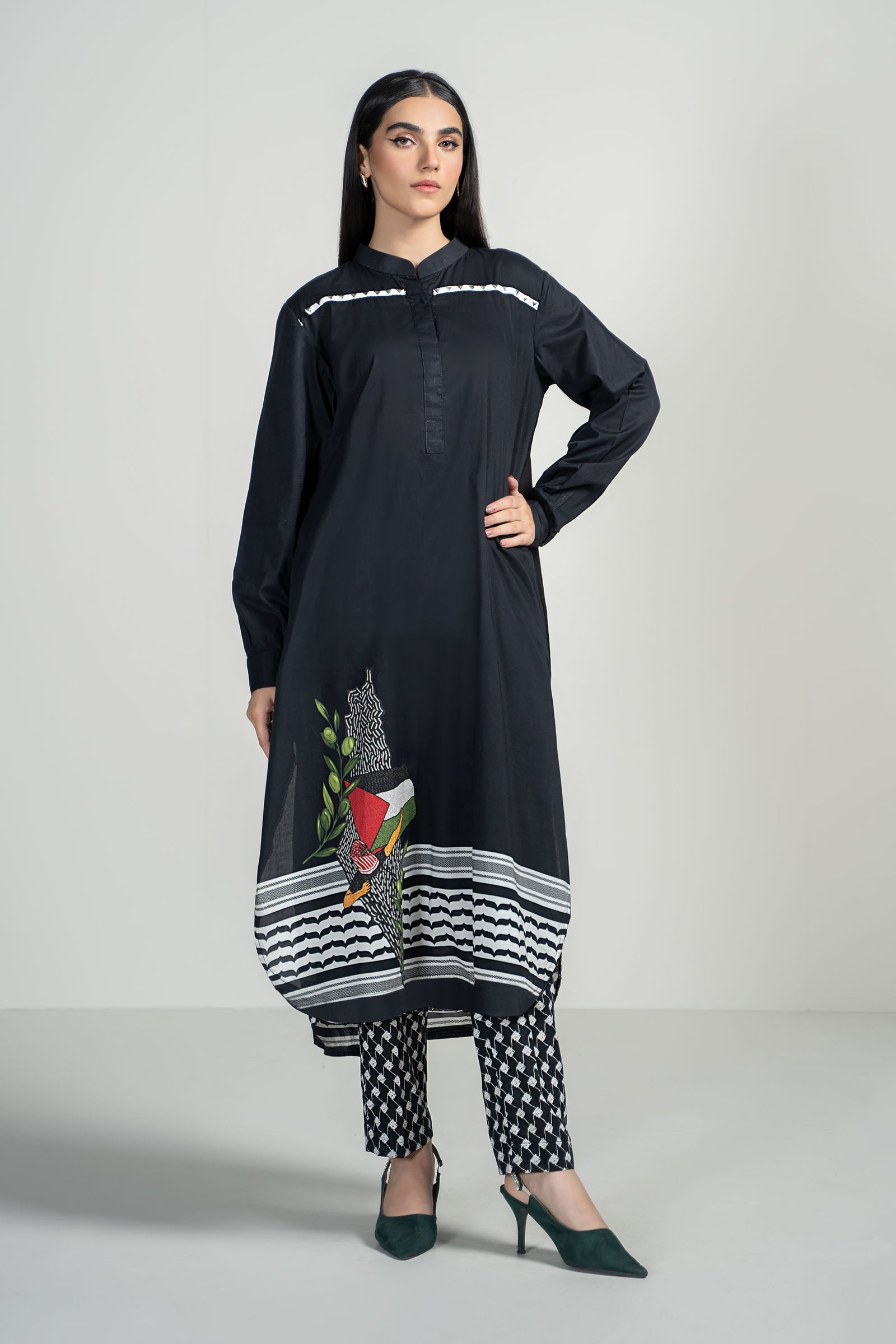 Pakistani Black Digital Printed Lawn 2-Piece Suit - Image 1