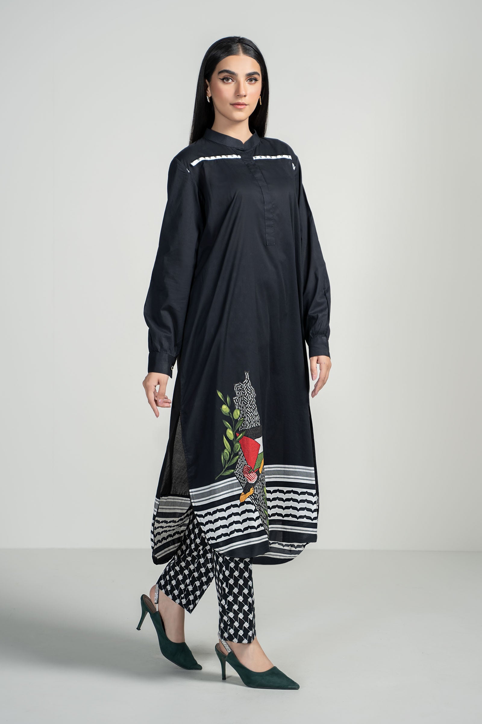 Pakistani Black Digital Printed Lawn 2-Piece Suit - Image 3