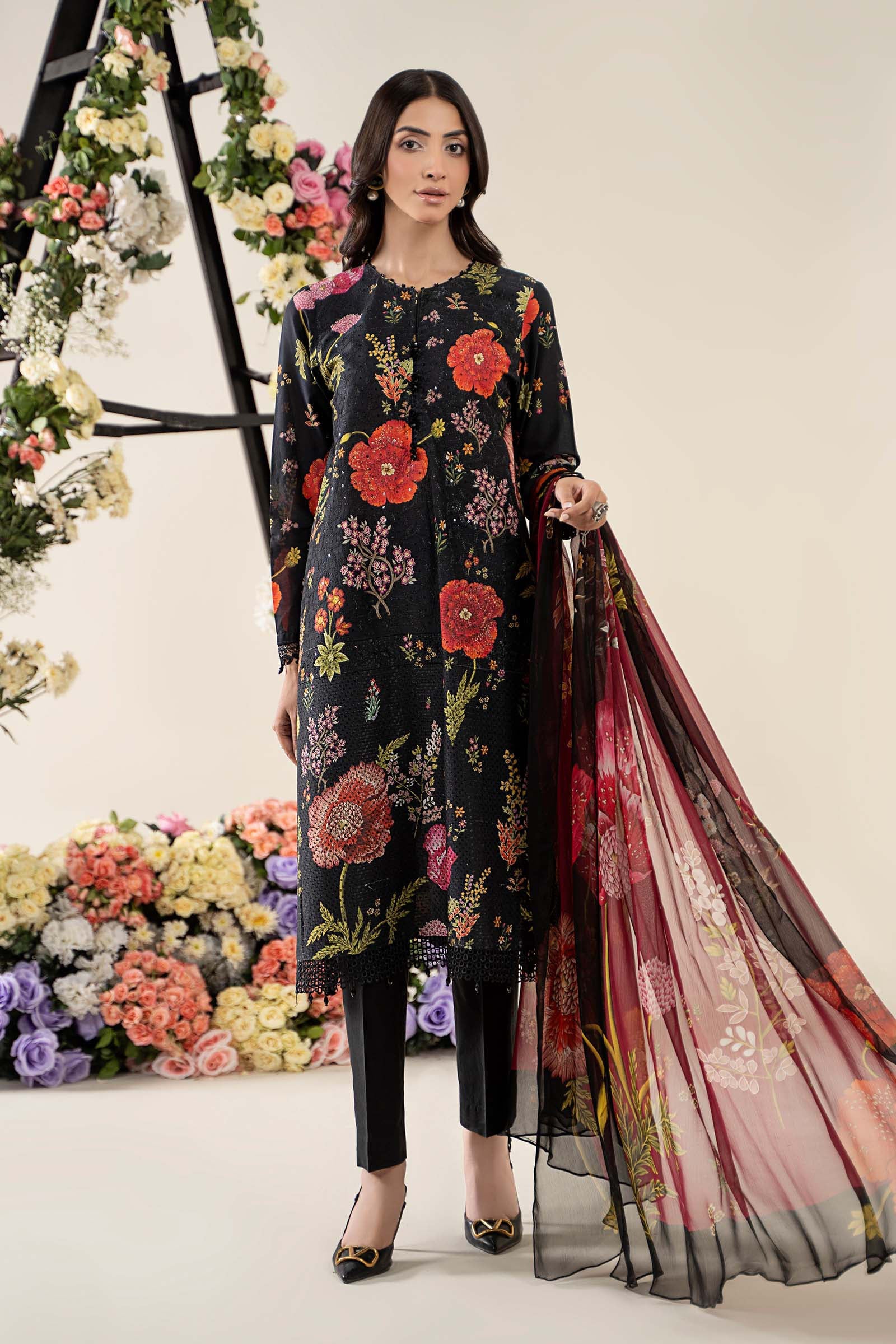 Pakistani Black Embroidered Lawn 3-Piece Suit - Image 1