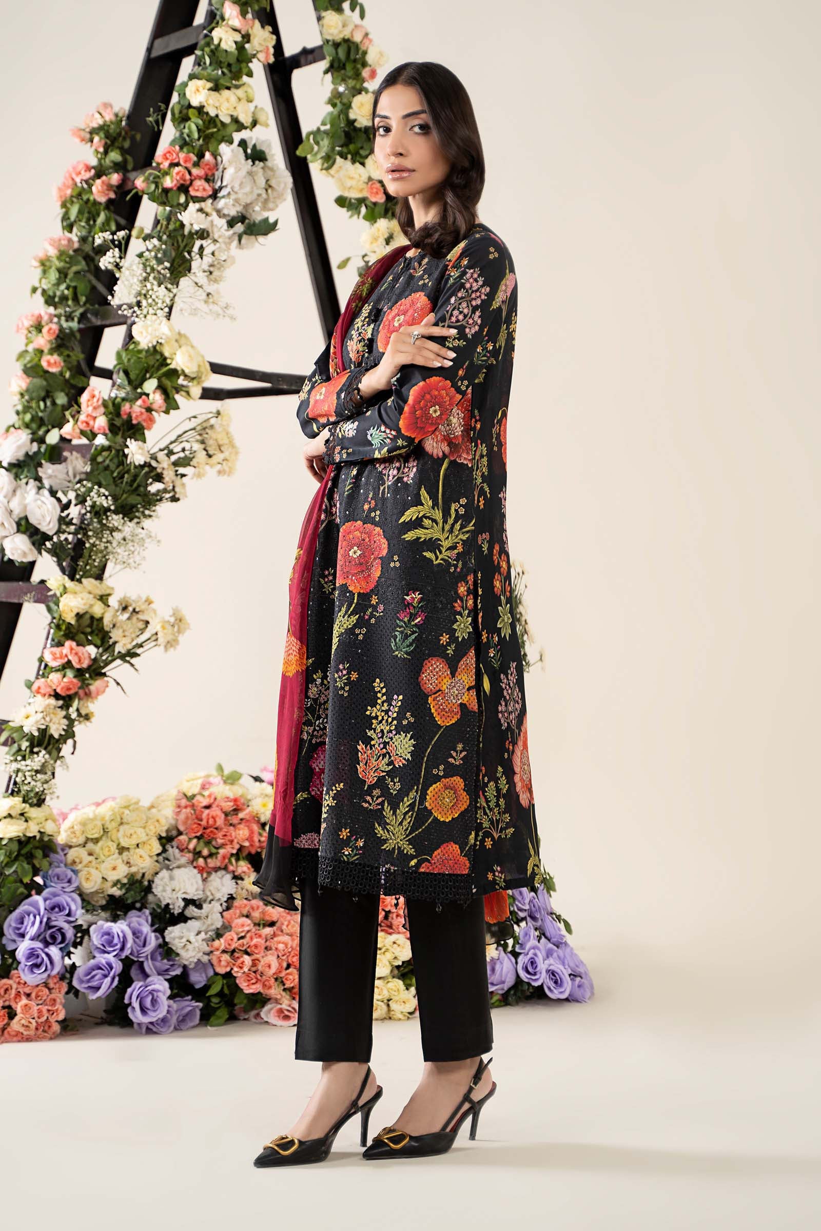 Pakistani Black Embroidered Lawn 3-Piece Suit - Image 7