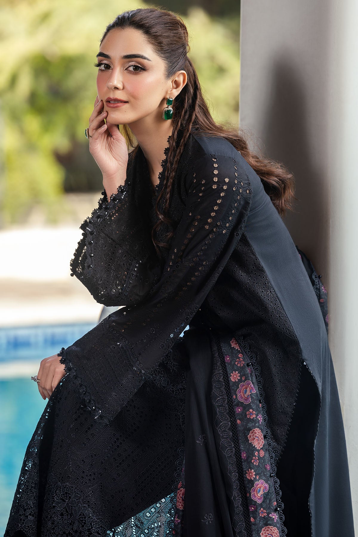 Black Schiffli Embroidered Lawn 3-Piece Suit - Image 3