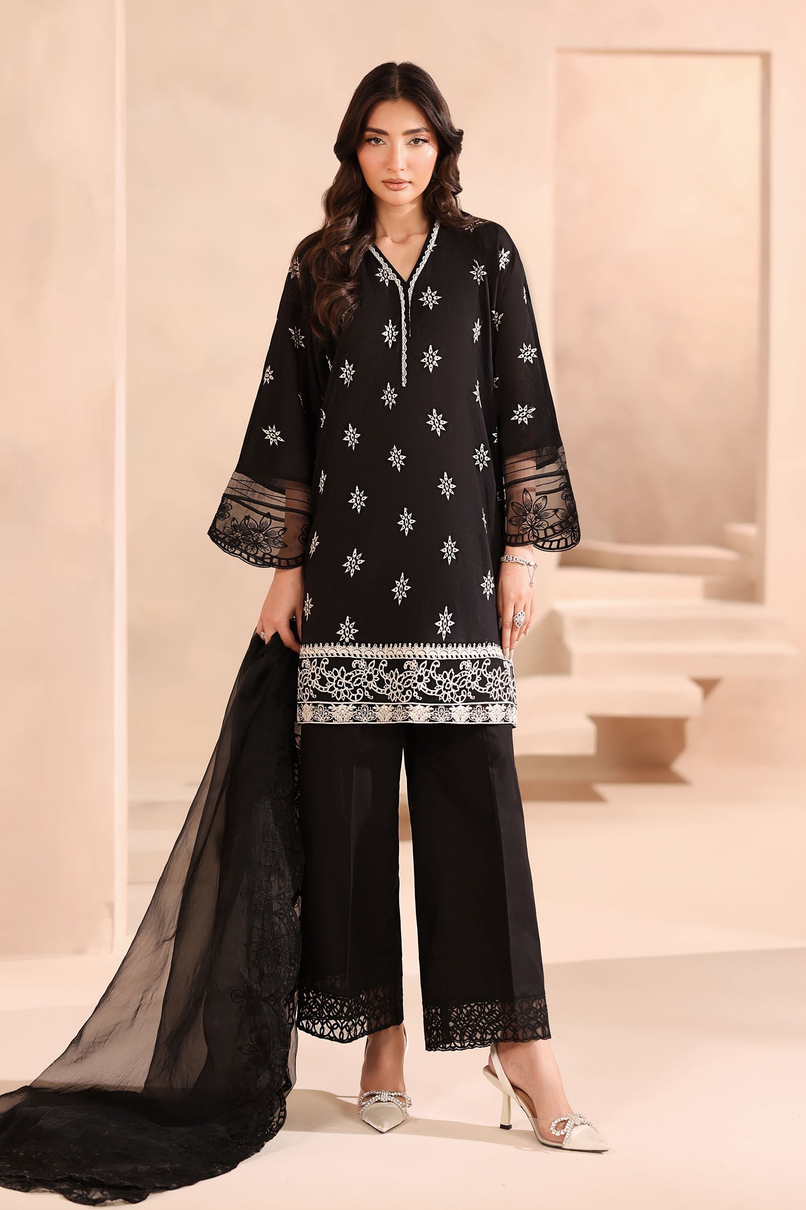 Black Embroidered Lawn 3-Piece Suit - Image 1