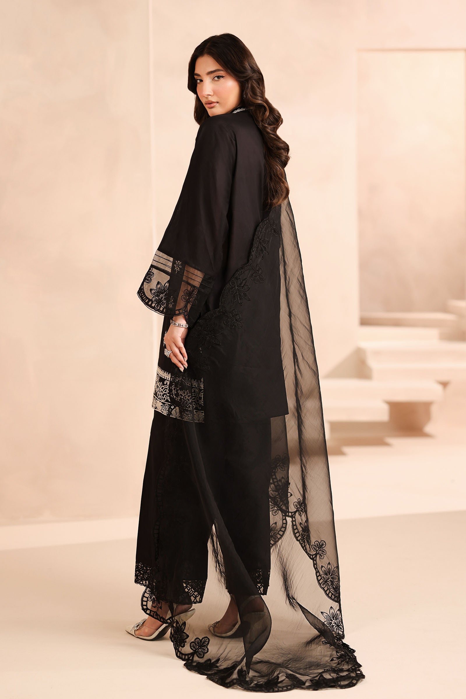 Black Embroidered Lawn 3-Piece Suit - Image 8