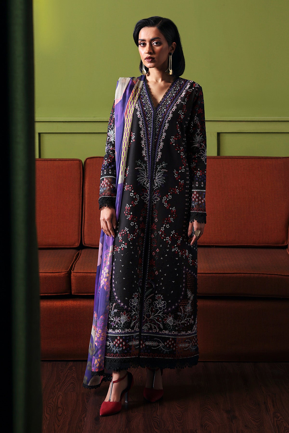 Black Embroidered Lawn & Organza Salwar Kameez (3-Piece) - Image 1
