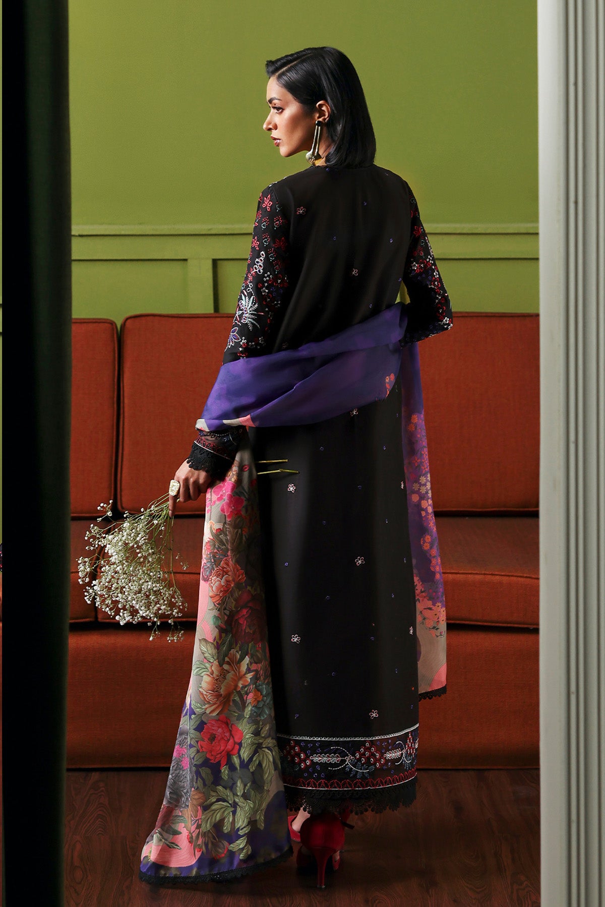 Black Embroidered Lawn & Organza Salwar Kameez (3-Piece) - Image 3