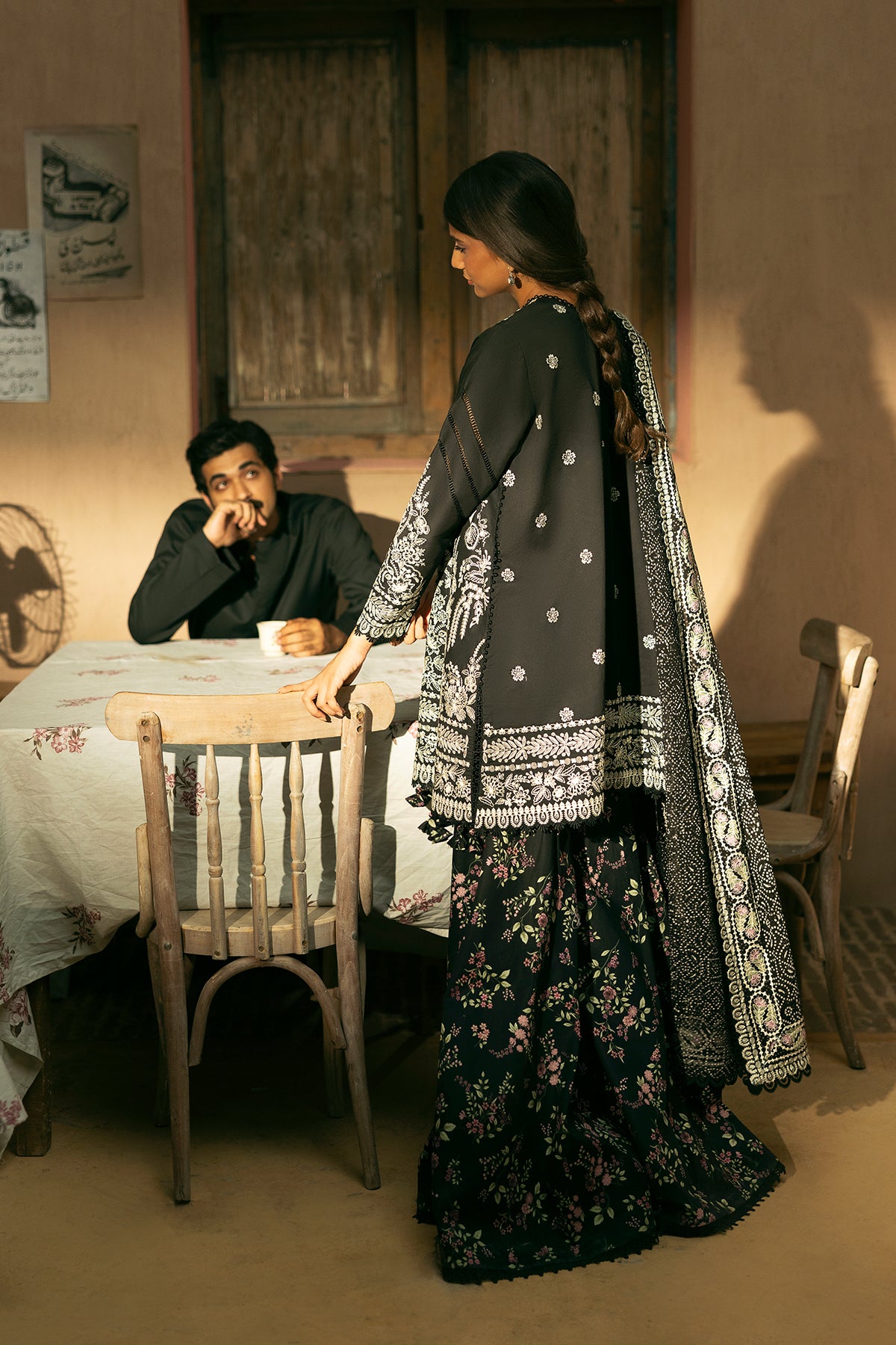 Pakistani Black Embroidered Lawn & Chiffon Salwar Kameez (3-Piece) - Image 4