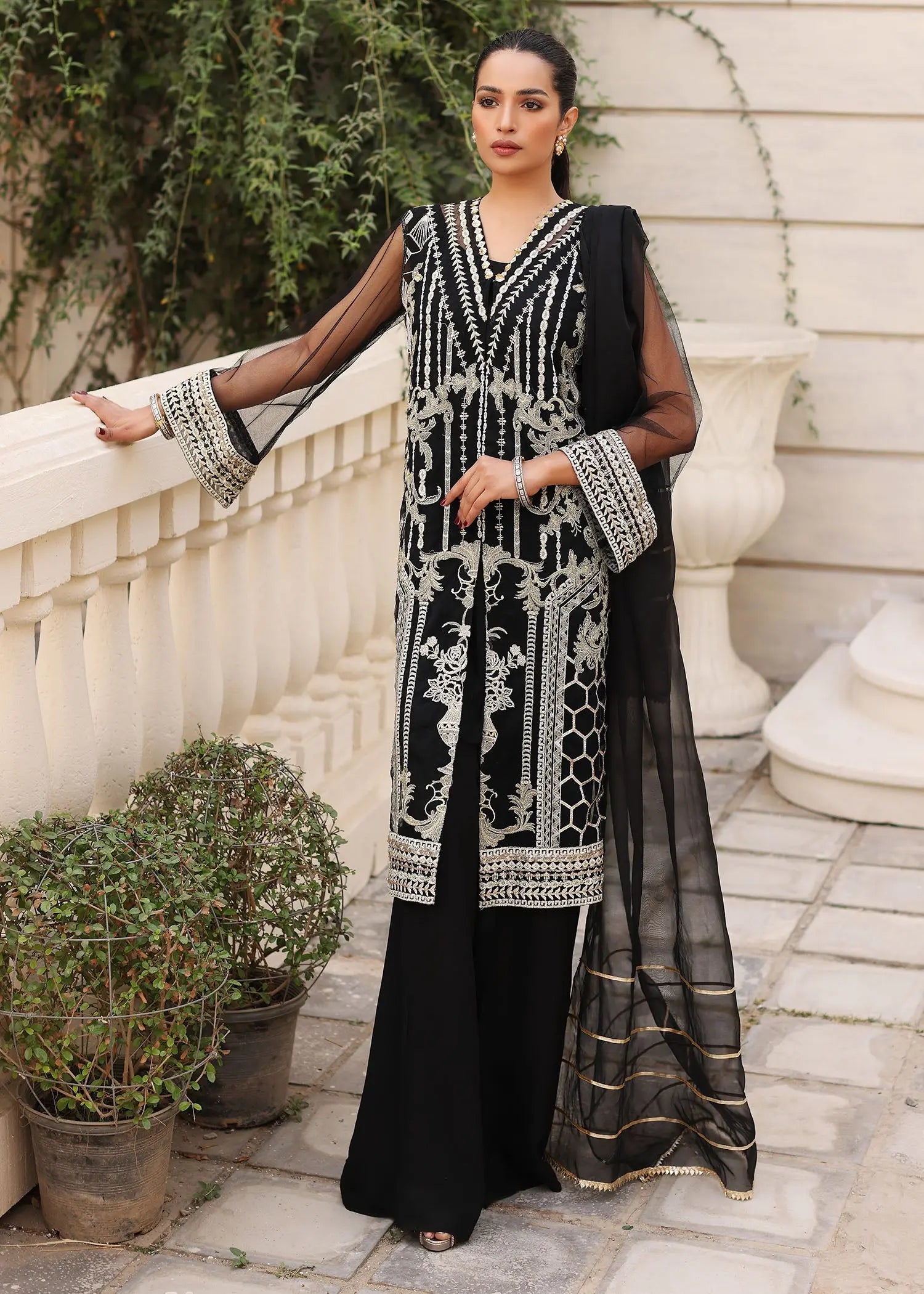 Black Embroidered Net Kurta Set (3-Piece) - Image 6