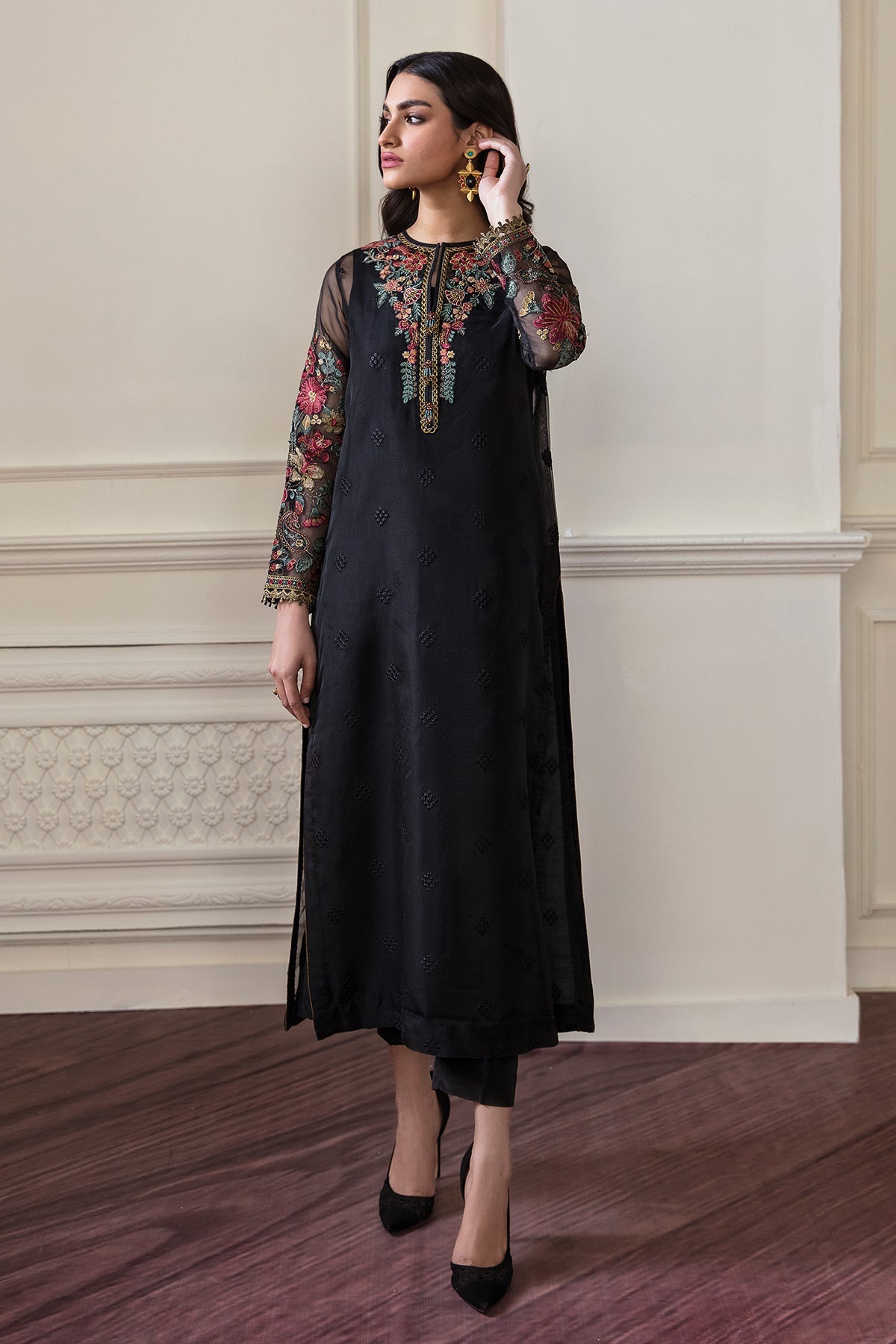 Pakistani Black Embroidered Organza Salwar Kameez (3-Piece) - Image 5