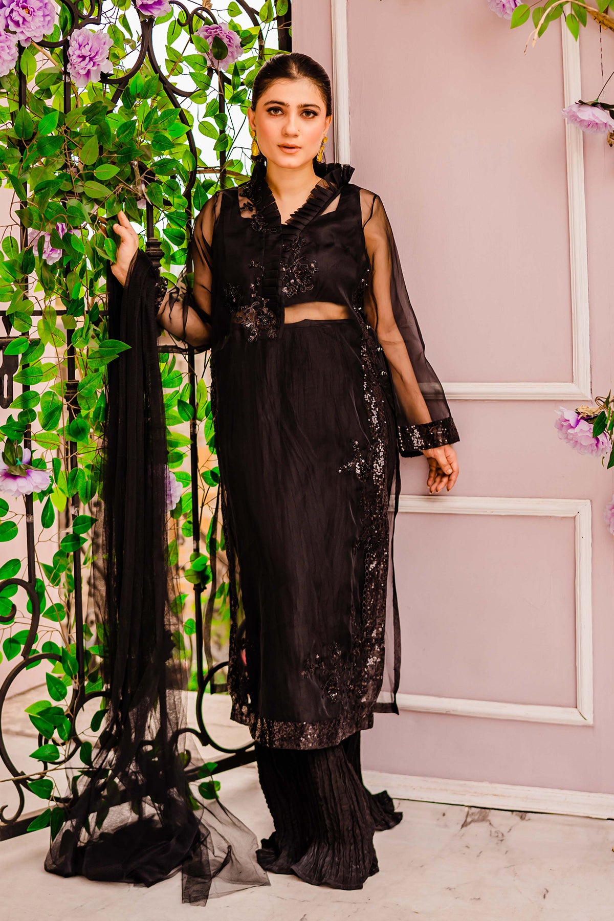 Black Floral Embellished Organza Salwar Kameez (3-Piece) - Image 1