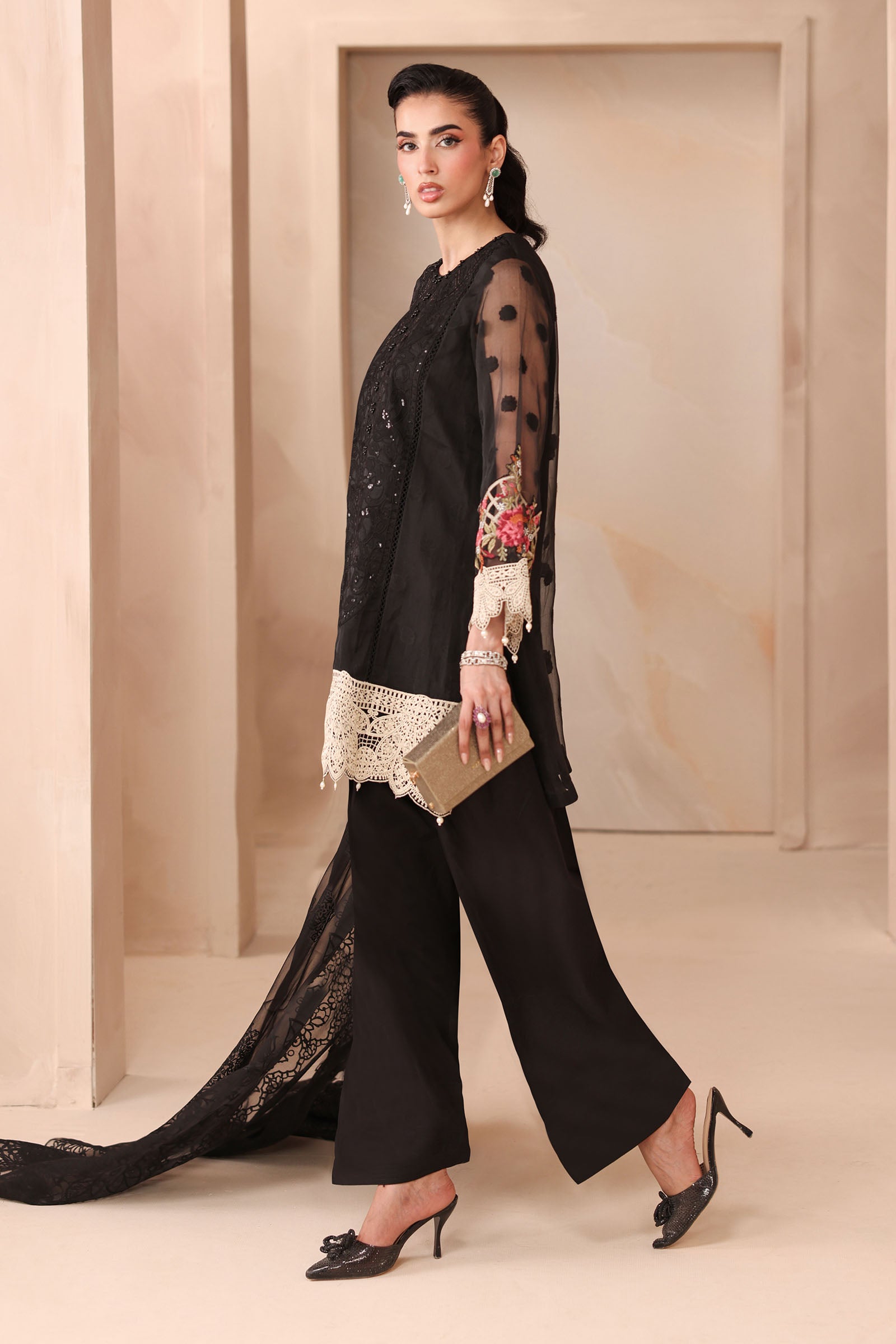 Pakistani Black Embroidered Organza Jacquard 3-Piece Suit - Image 4