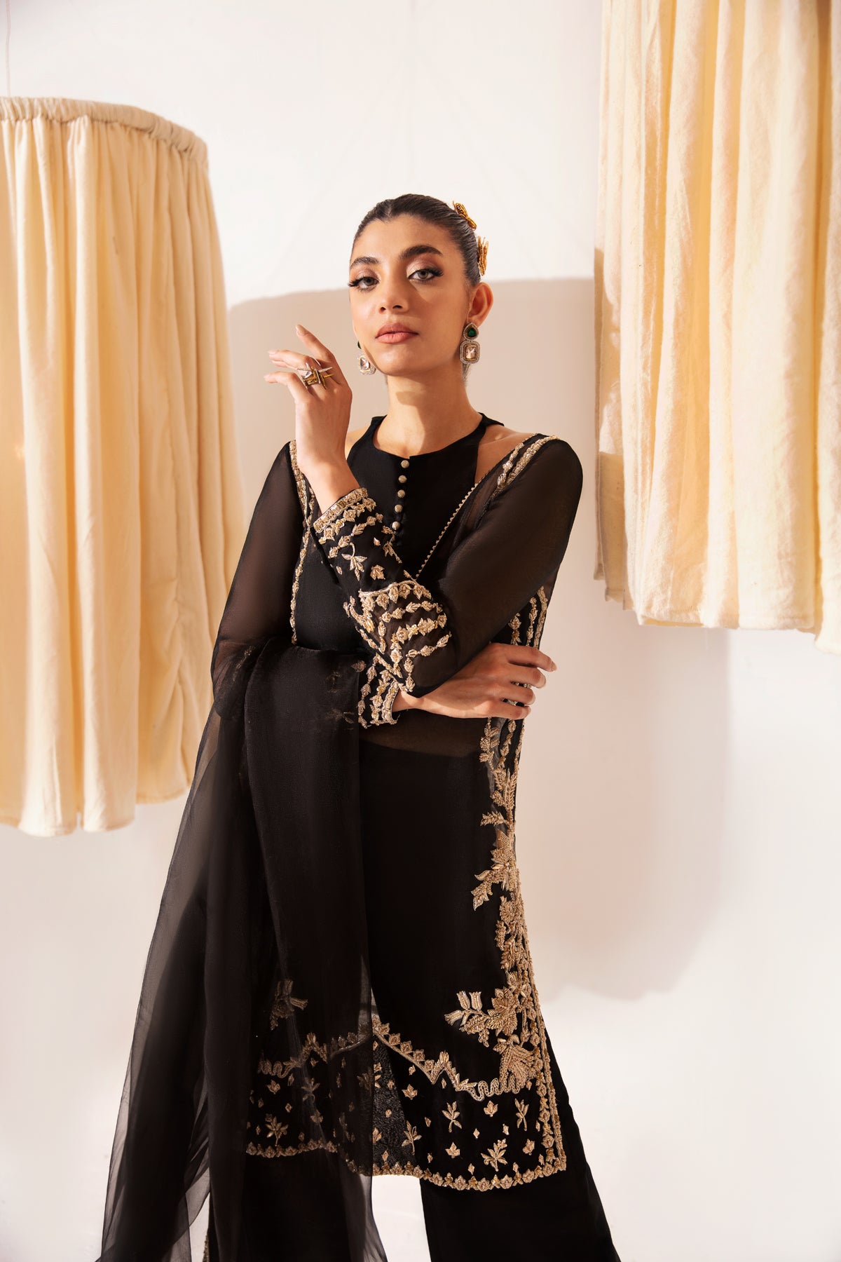 Pakistani Black Salma Sitara Organza Salwar Kameez (3-Piece) - Image 3