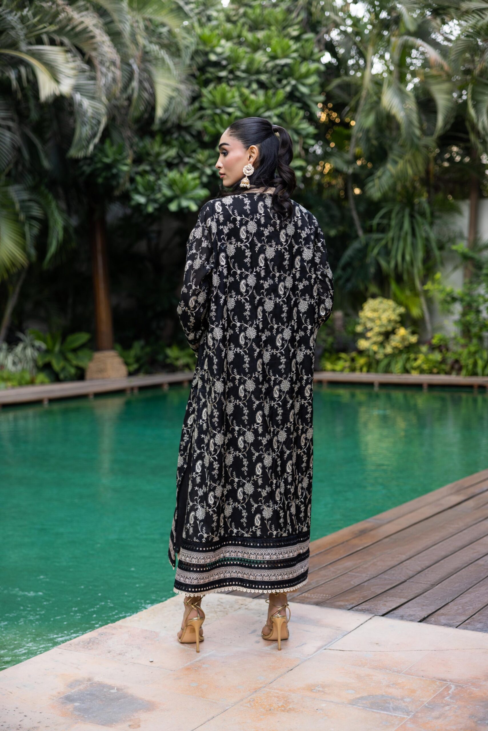 Black Embroidered Paper Silk Salwar Kameez (3-Piece) - Image 6