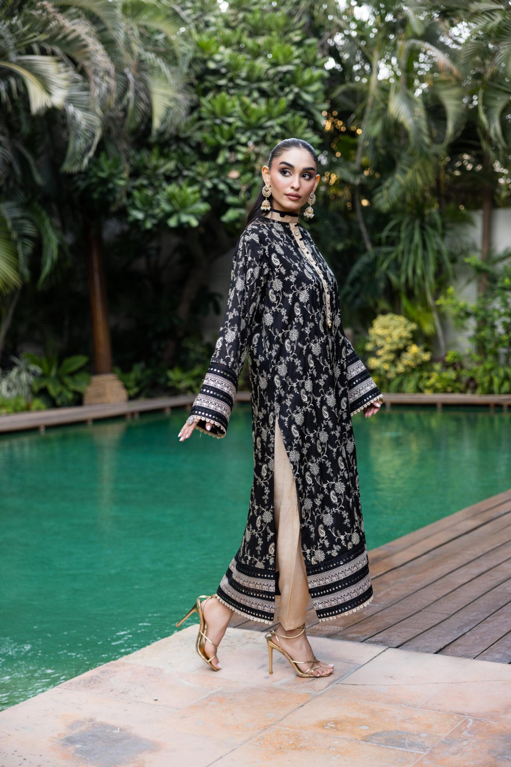 Black Embroidered Paper Silk Salwar Kameez (3-Piece) - Image 7