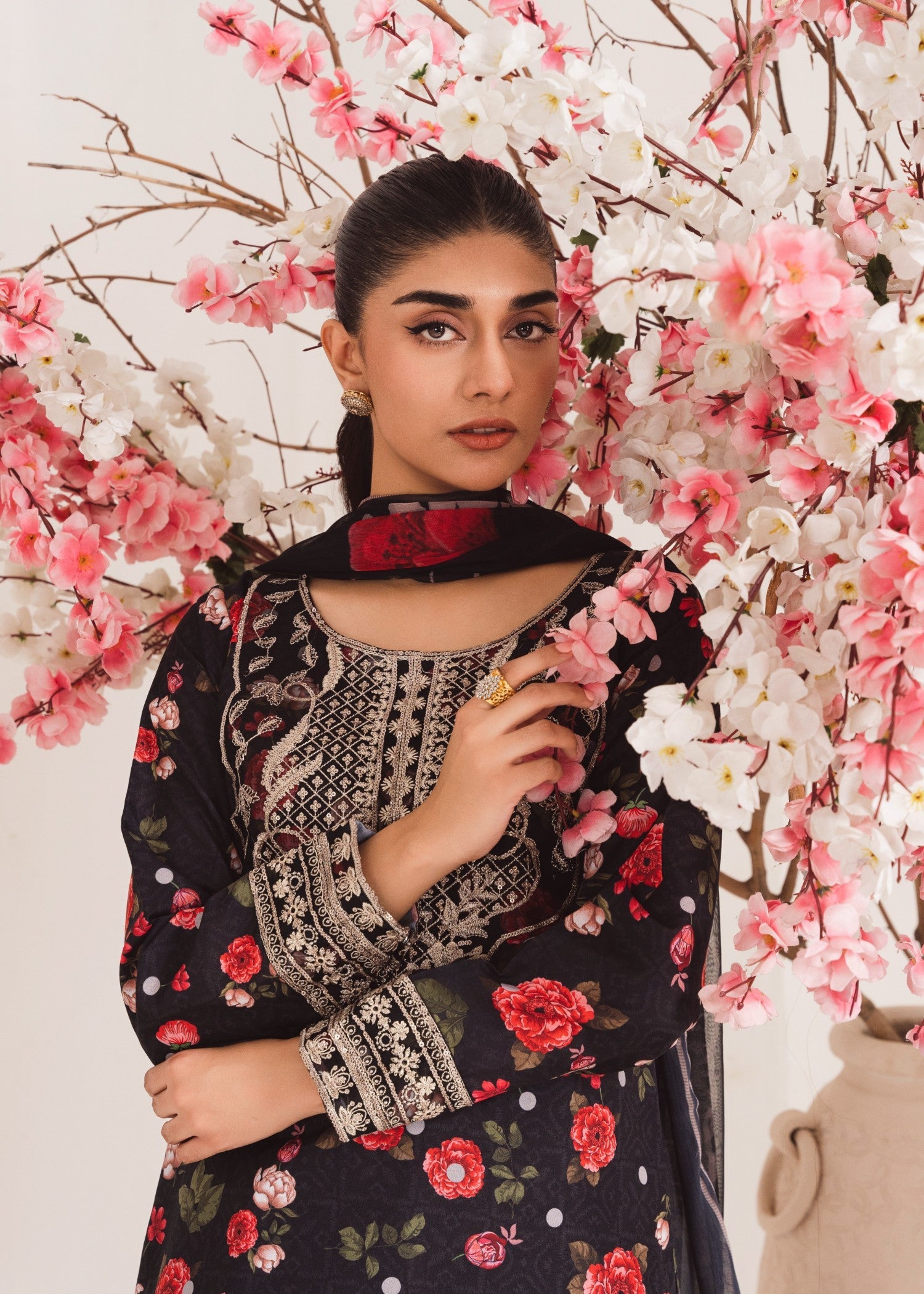 Pakistani Black Embroidered Poly Lawn Kurta Set (3-Piece) - Image 4