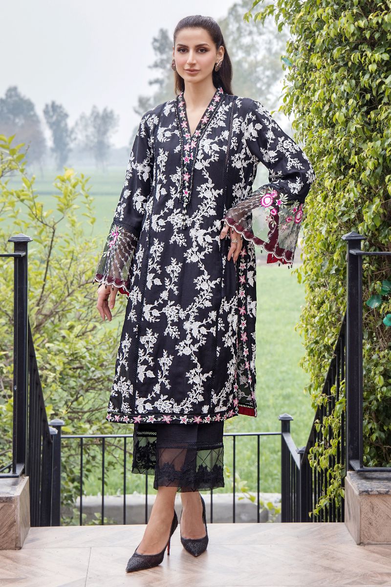 Black Embroidered Pure Silk Kurta Set (2-Piece) - Image 1