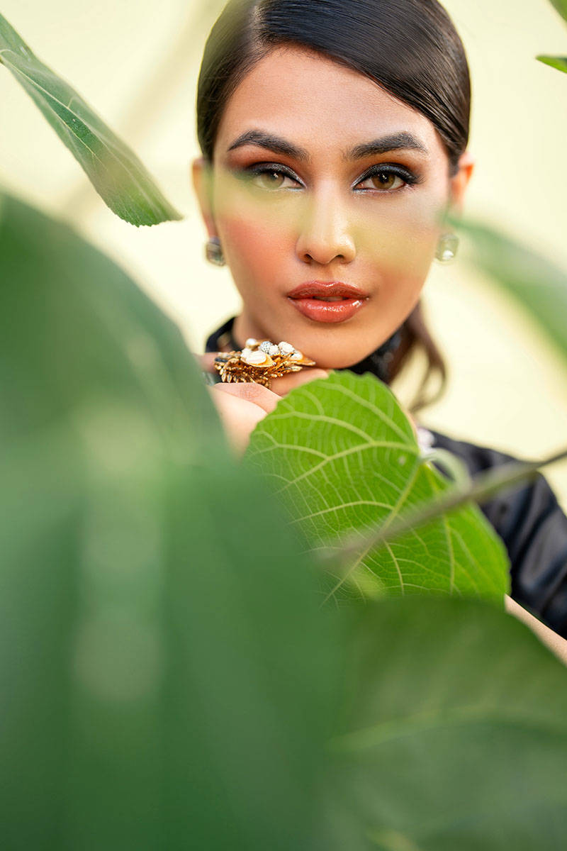 Black 3D Embellished Raw Silk Kurta Set (3-Piece) - Image 5