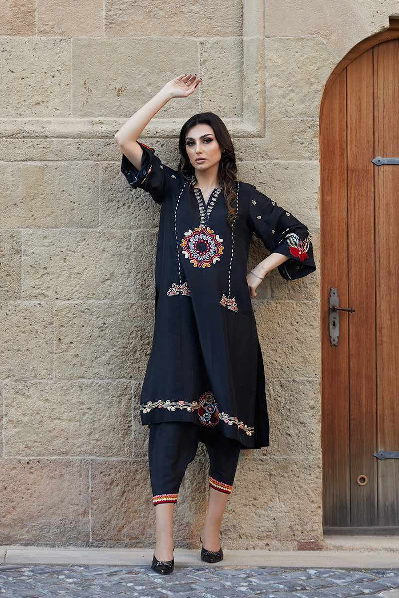 Black Anchor Embroidered Raw Silk Salwar Kameez (2-Piece) - Image 5