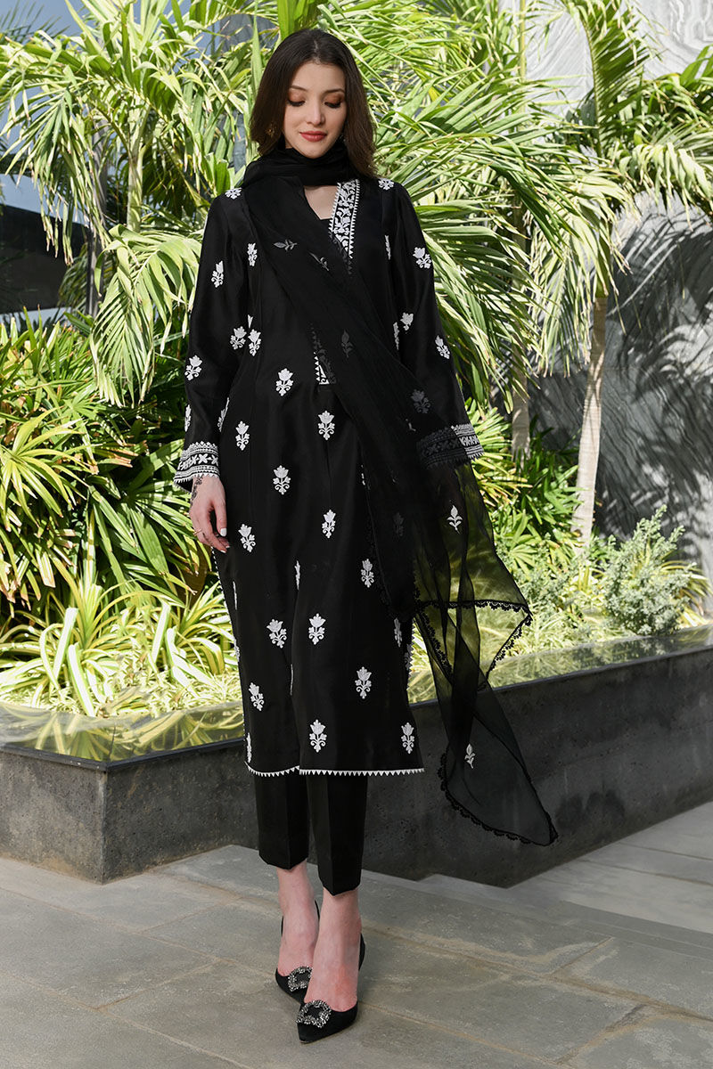 Pakistani Black Ari Embroidered Raw Silk Salwar Kameez (3-Piece) - Image 3