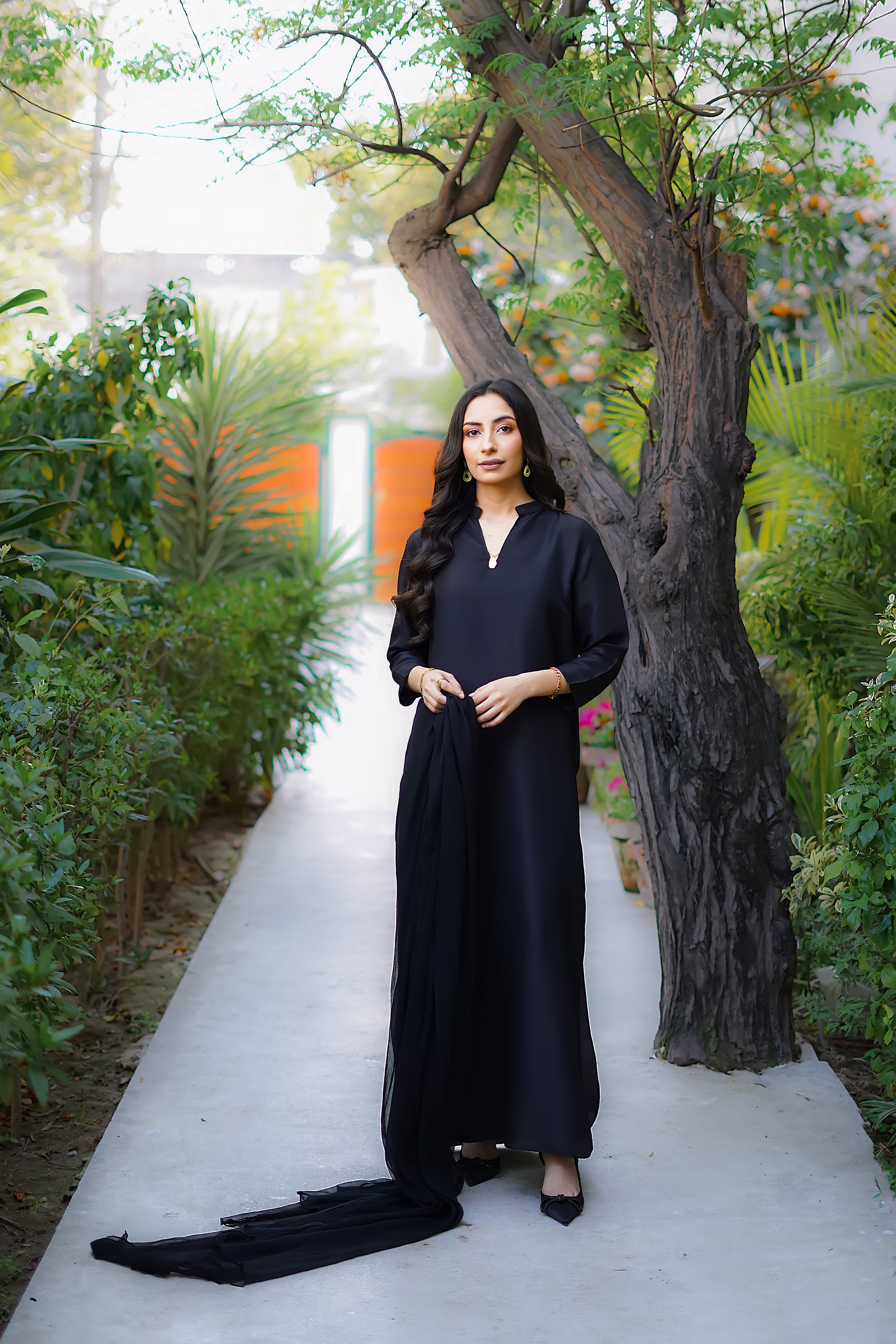 Pakistani Black Pure Raw Silk Salwar Kameez (3-Piece) - Image 3