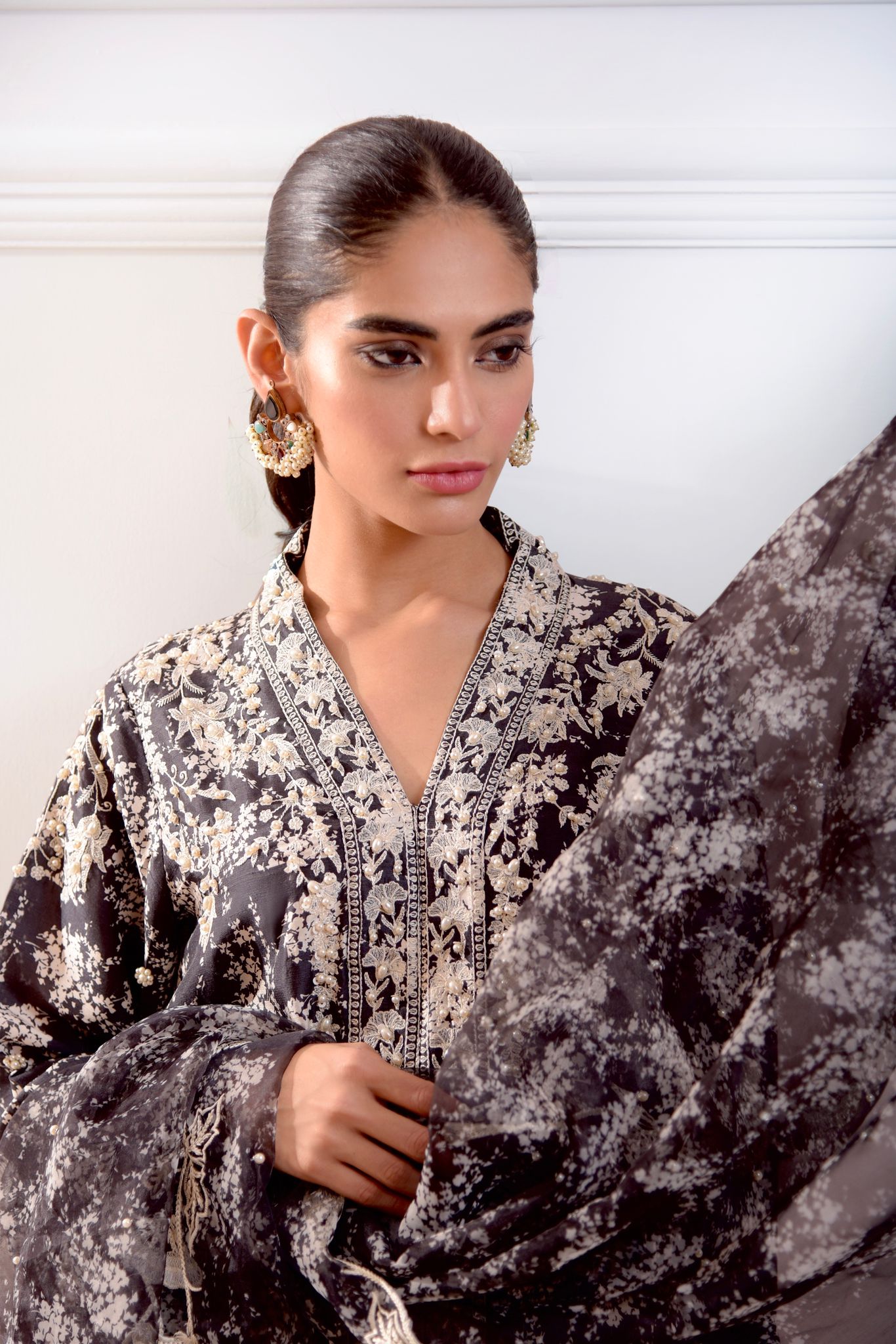 Black Embroidered Pure Raw Silk Salwar Kameez (3-Piece) - Image 4