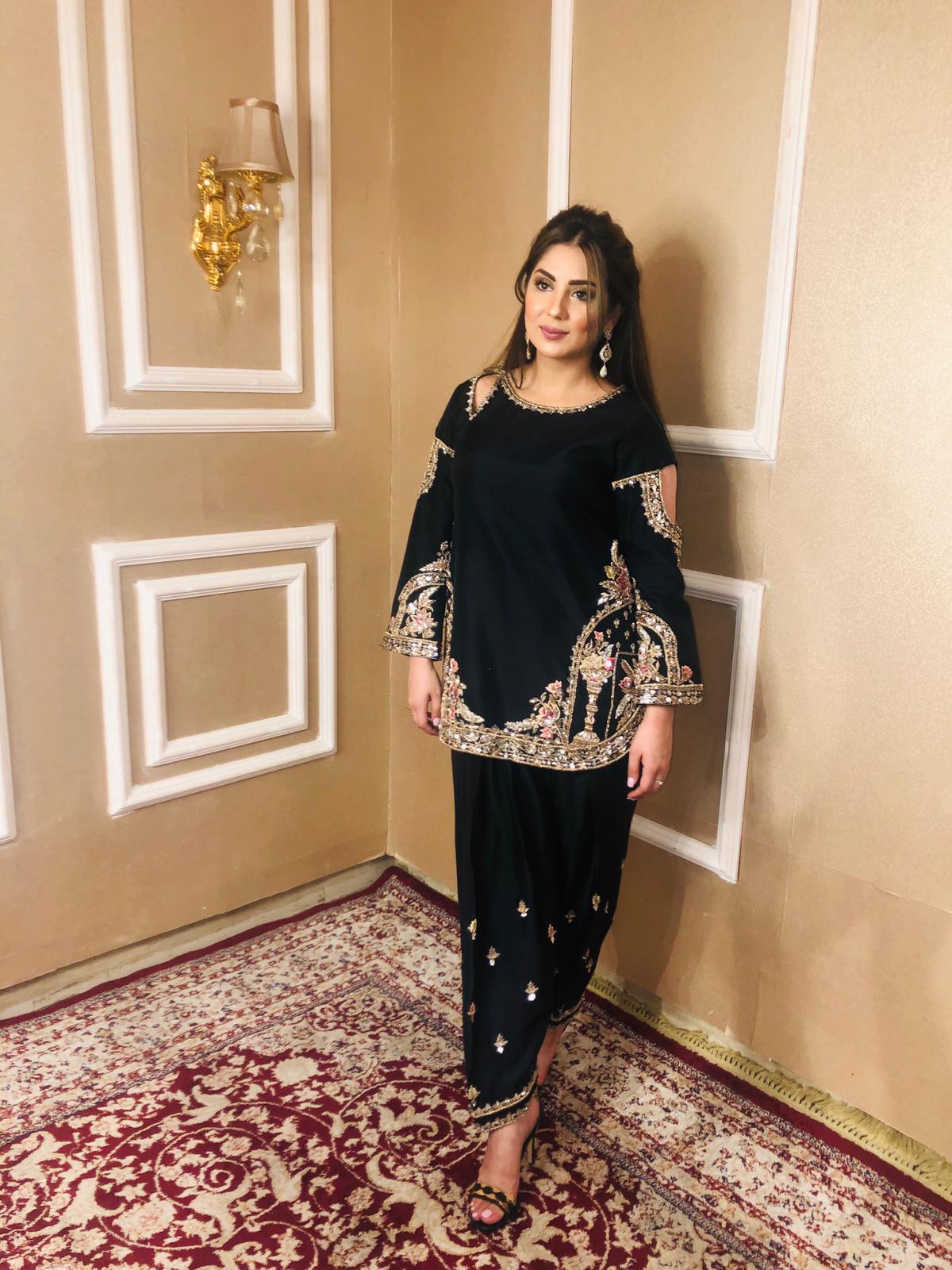 Pakistani Black Embellished Pure Raw Silk Kurta Set (2-Piece) - Image 1