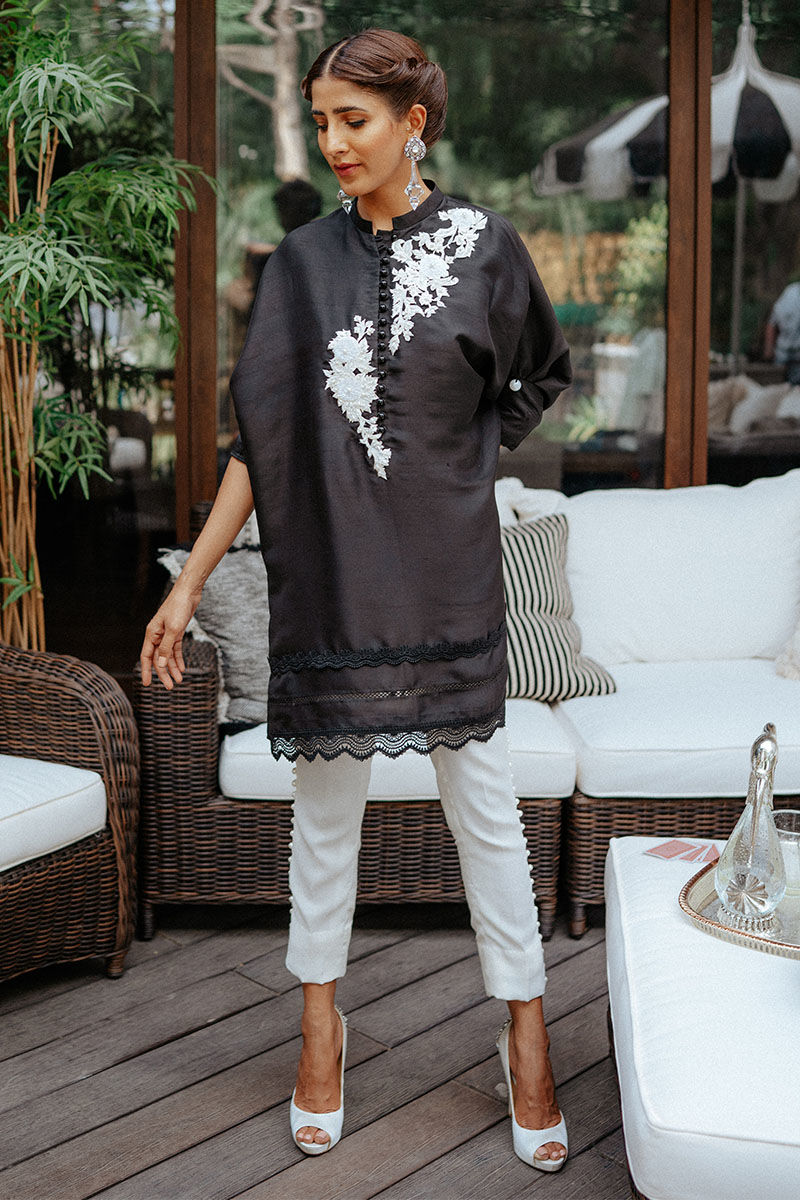 Black Hand-Embellished Pure Raw Silk Kurta (2-Piece) - Image 1