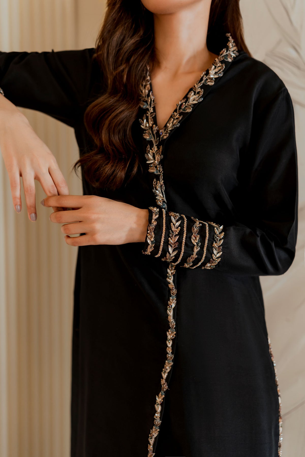 Black Botanical Embroidered Raw Silk Salwar Kameez (2-Piece) - Image 5