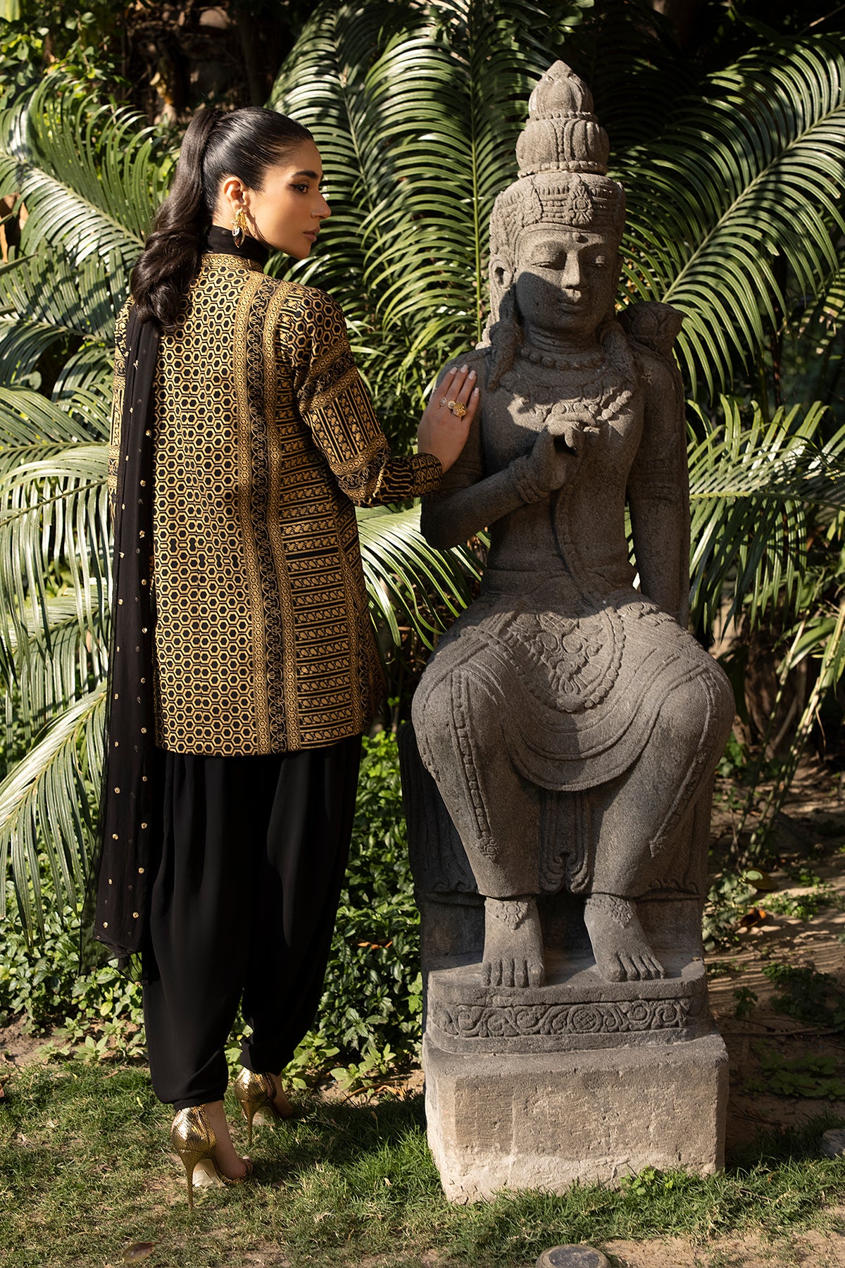 Black Screen-Printed Raw Silk Salwar Kameez (3-Piece) - Image 4