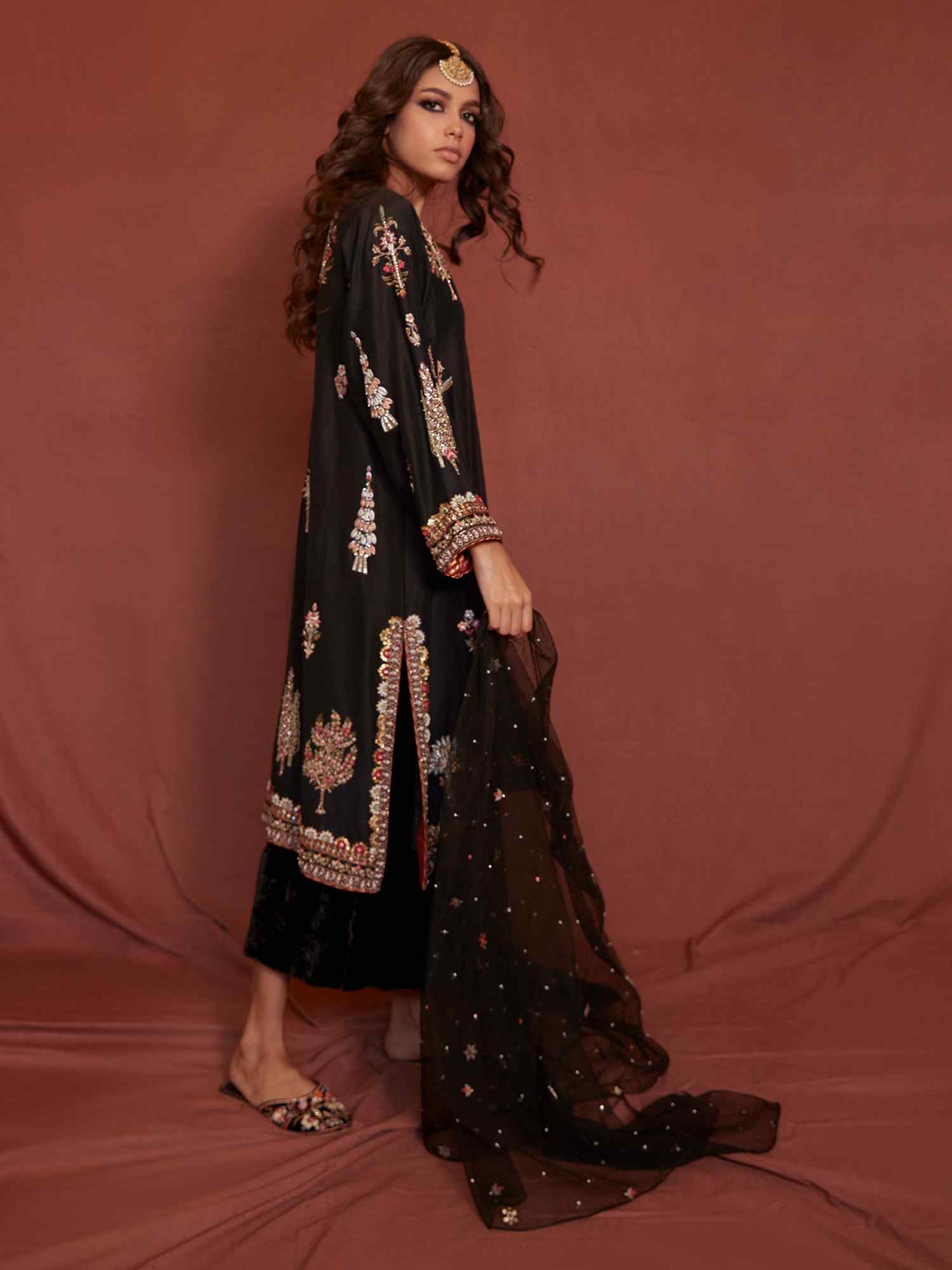 Black Embroidered Raw Silk Kurta Set (3-Piece) - Image 3