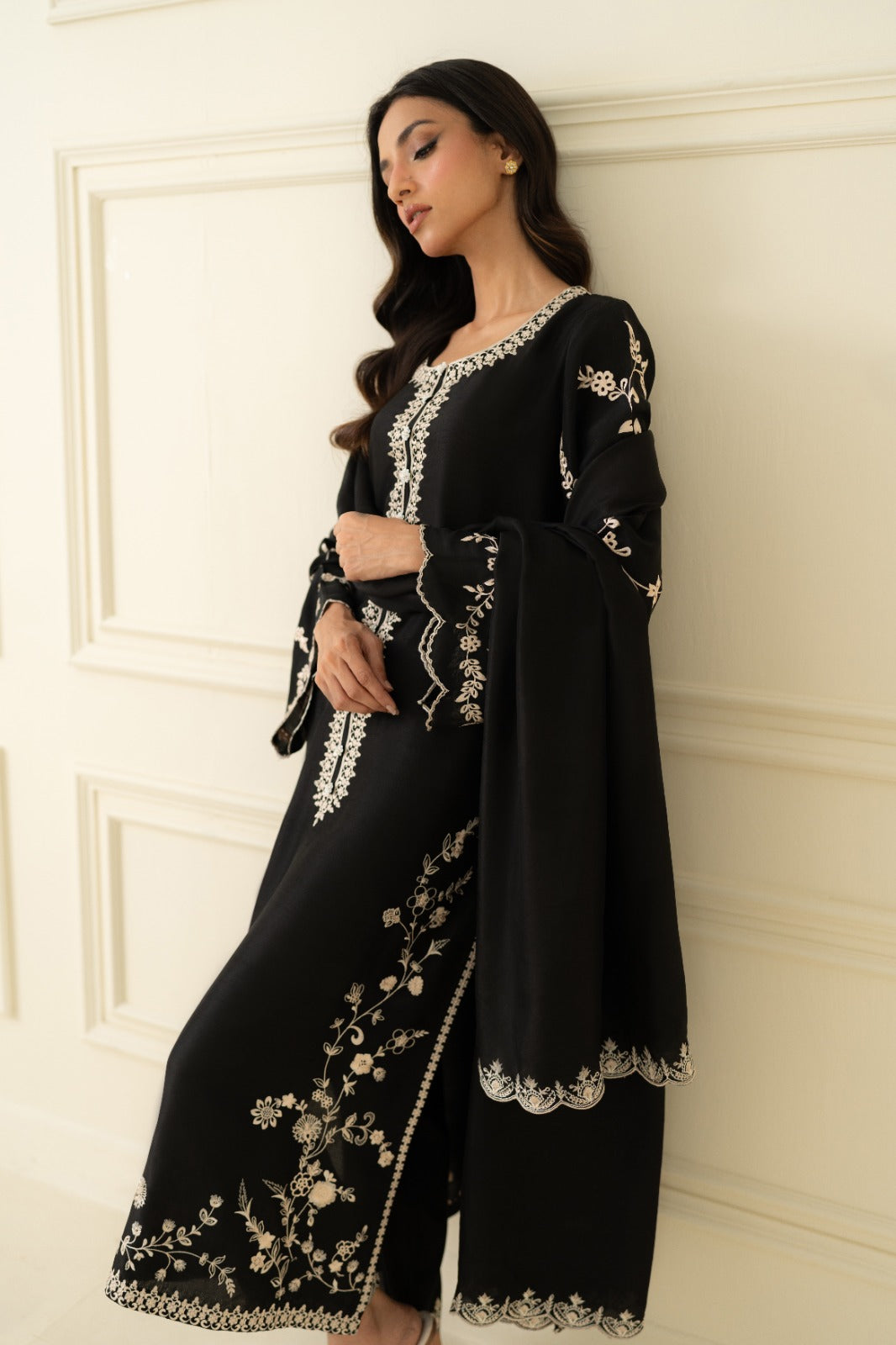 Black Embroidered Pure Raw Silk Salwar Kameez (3-Piece) - Image 4
