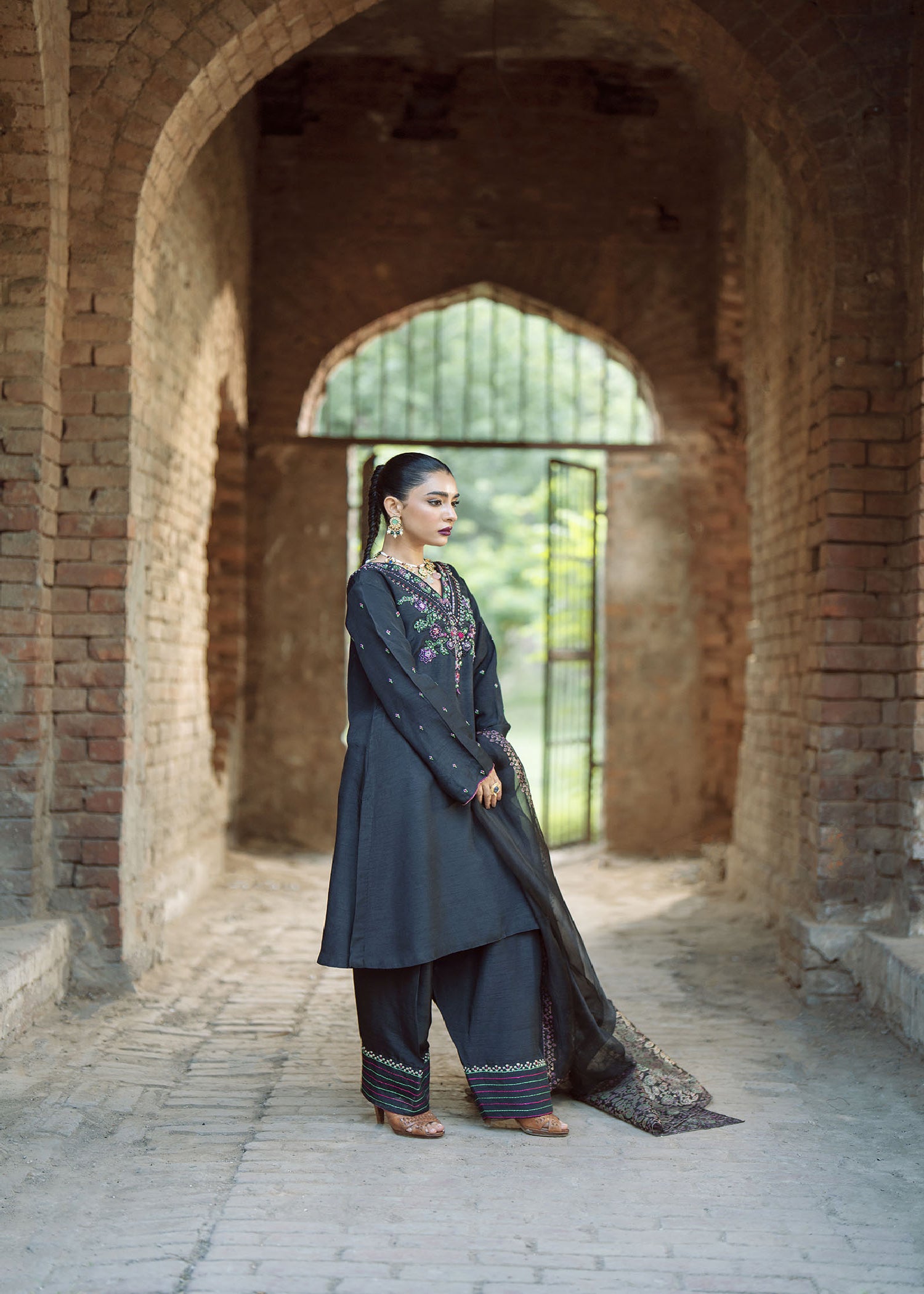 Black Threadwork Raw Silk Shalwar Kameez (3-Piece) - Image 2