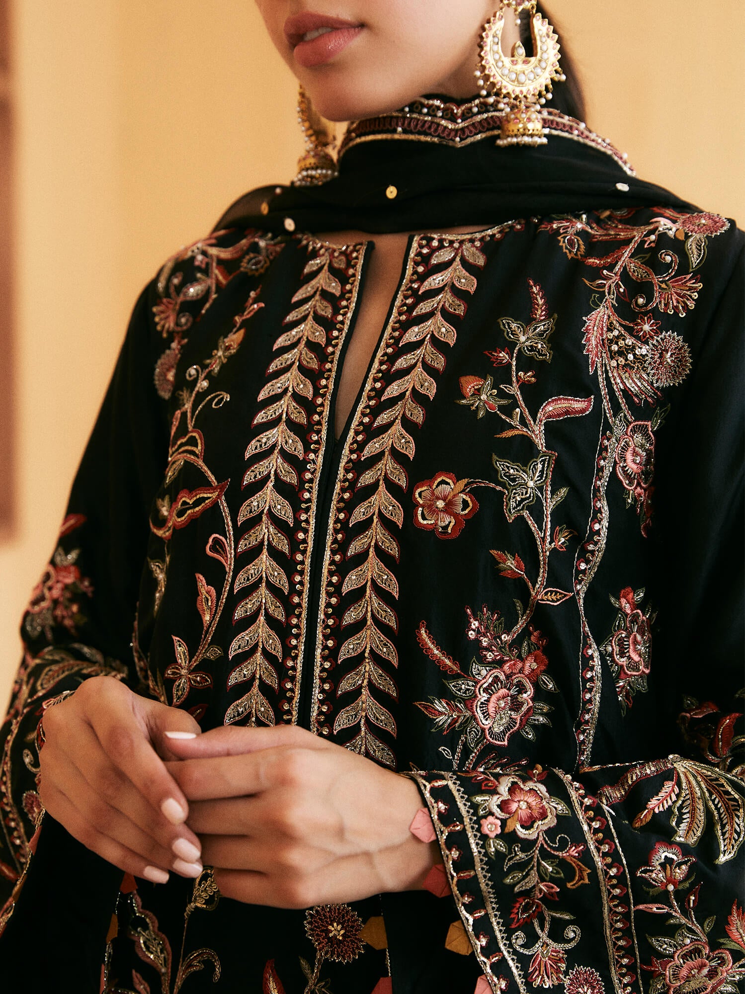 Black Zardozi Resham Raw Silk Kurta Set (3-Piece) - Image 2