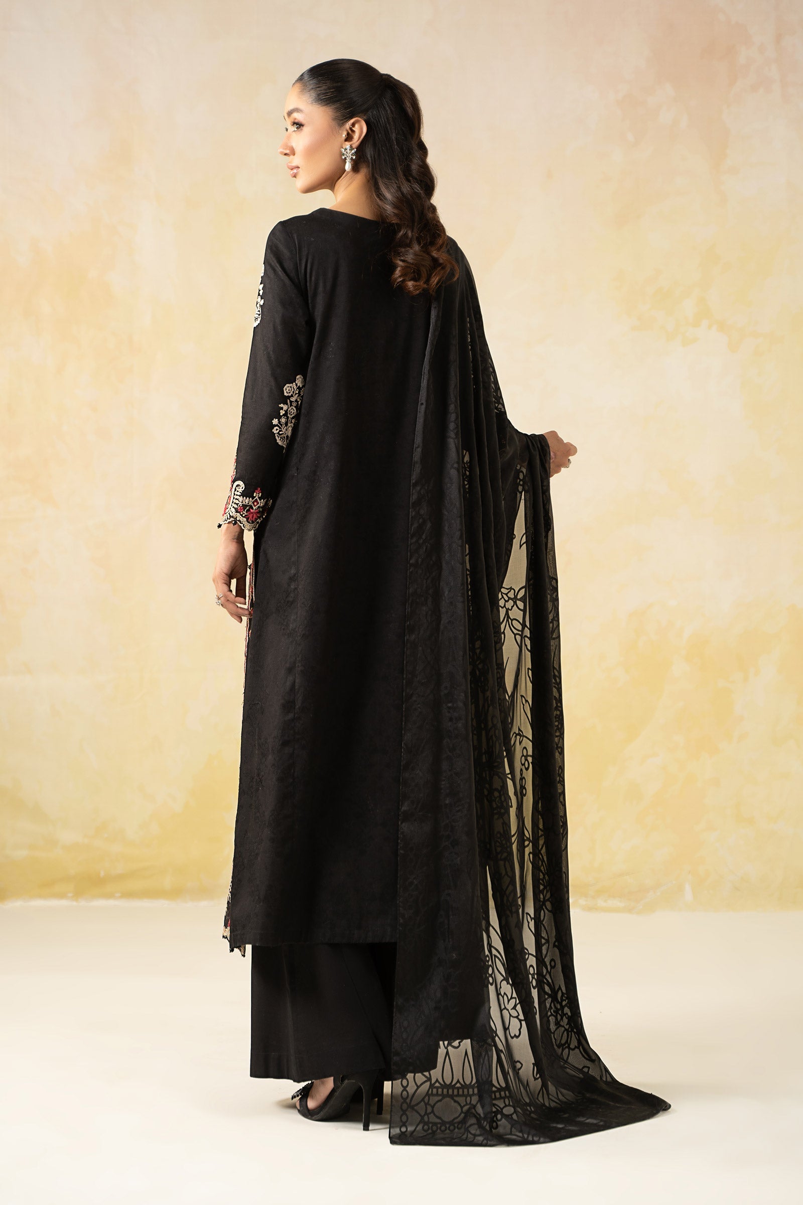 Pakistani Black Embroidered Self Jacquard Lawn Suit (3-Piece) - Image 6