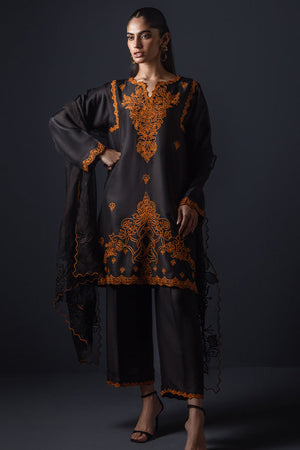 Black Aari-Embroidered Silk Salwar Kameez (3-Piece) - Image 3