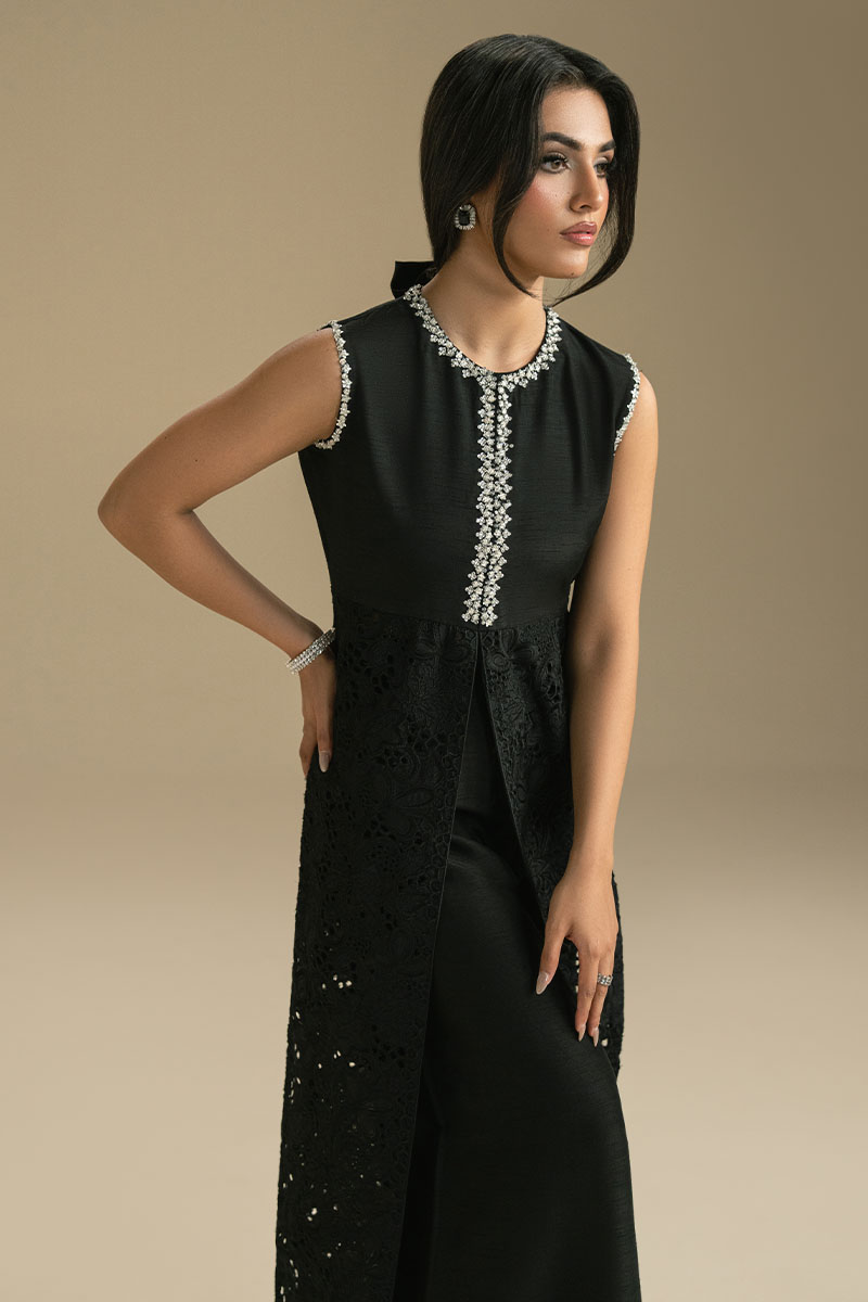 Black Cutwork Silk-Blend Salwar Kameez (3-Piece) - Image 4