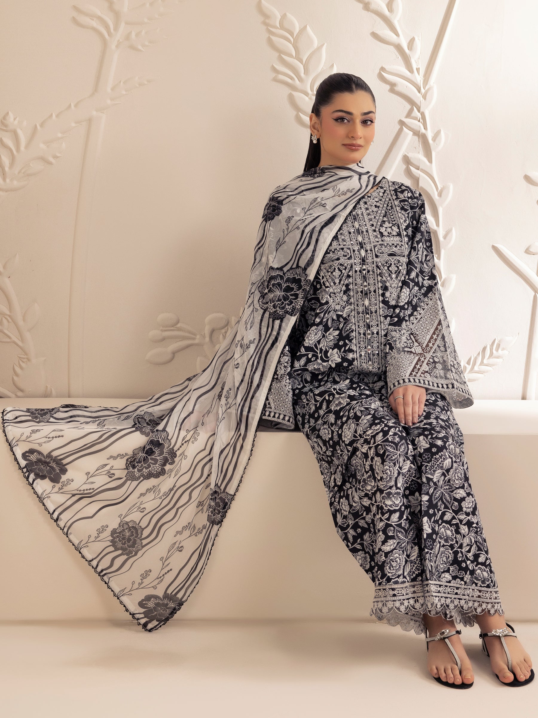 Pakistani Black Printed Silk Lawn 3-Piece Suit with Embroidery - Image 7