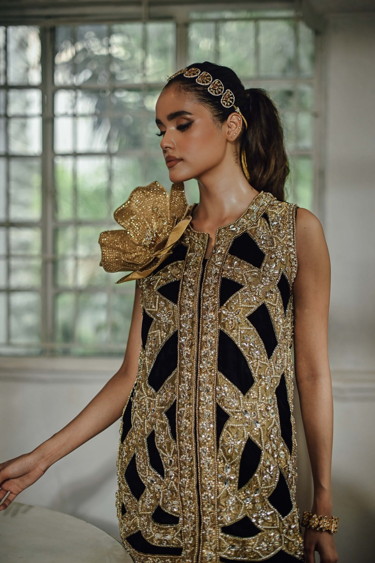 Pakistani Black Bejewelled Silk Velvet Jacket Set (2-Piece) - Image 4