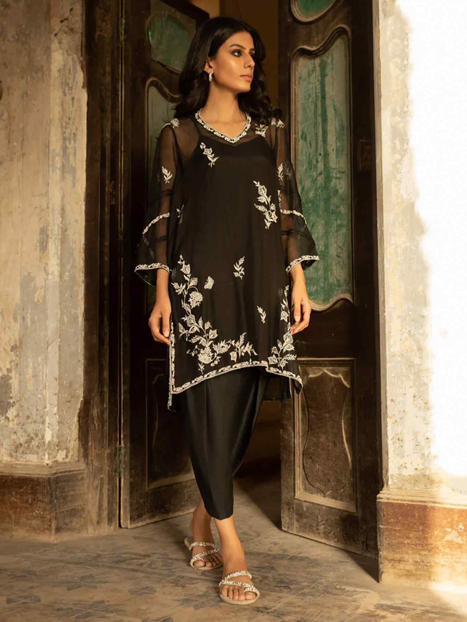 Black Embroidered Spun Net & Organza Kurta (2-Piece) - Image 1