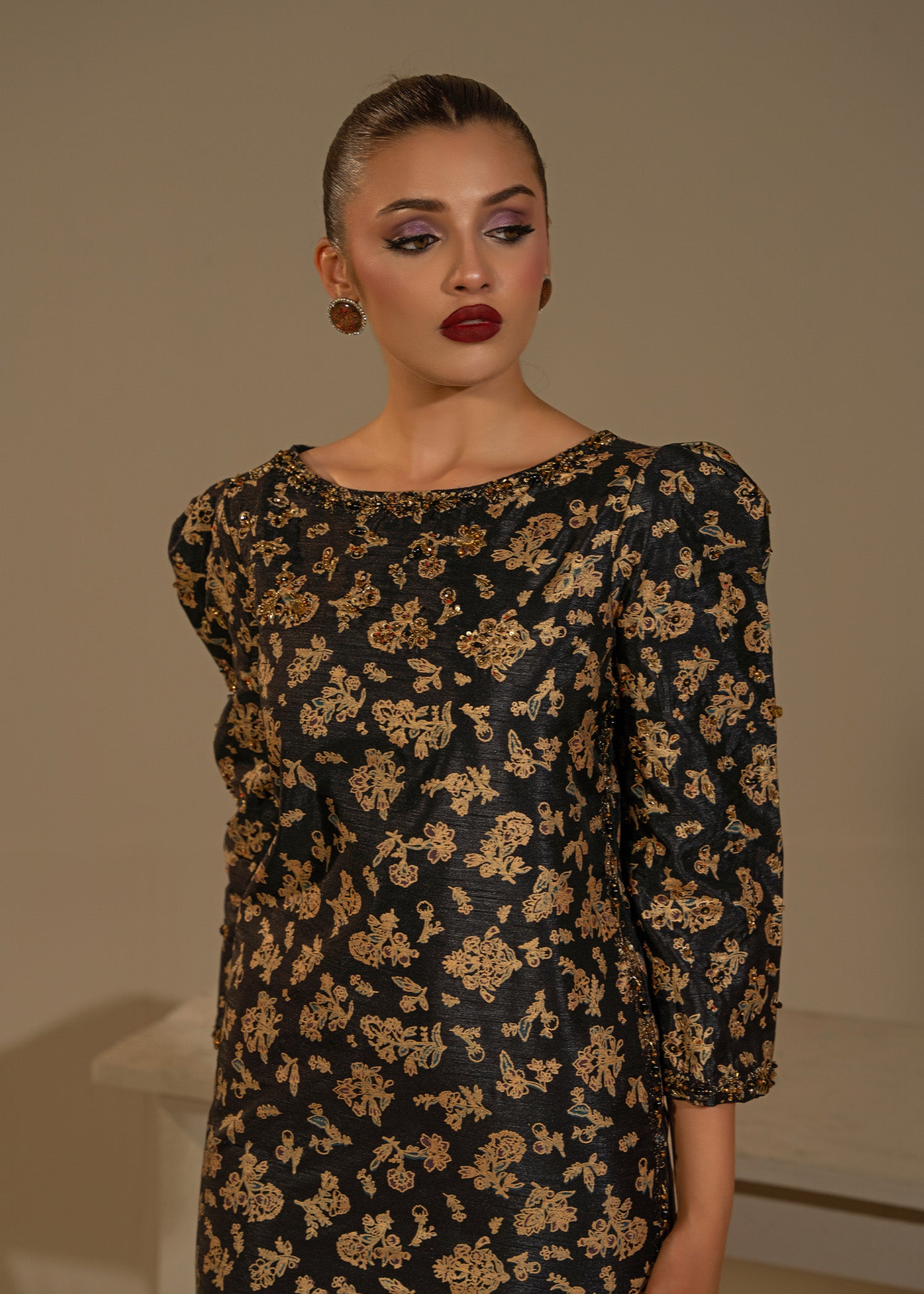 Black Screen-Printed Thai Silk Salwar Kameez (2-Piece) - Image 4