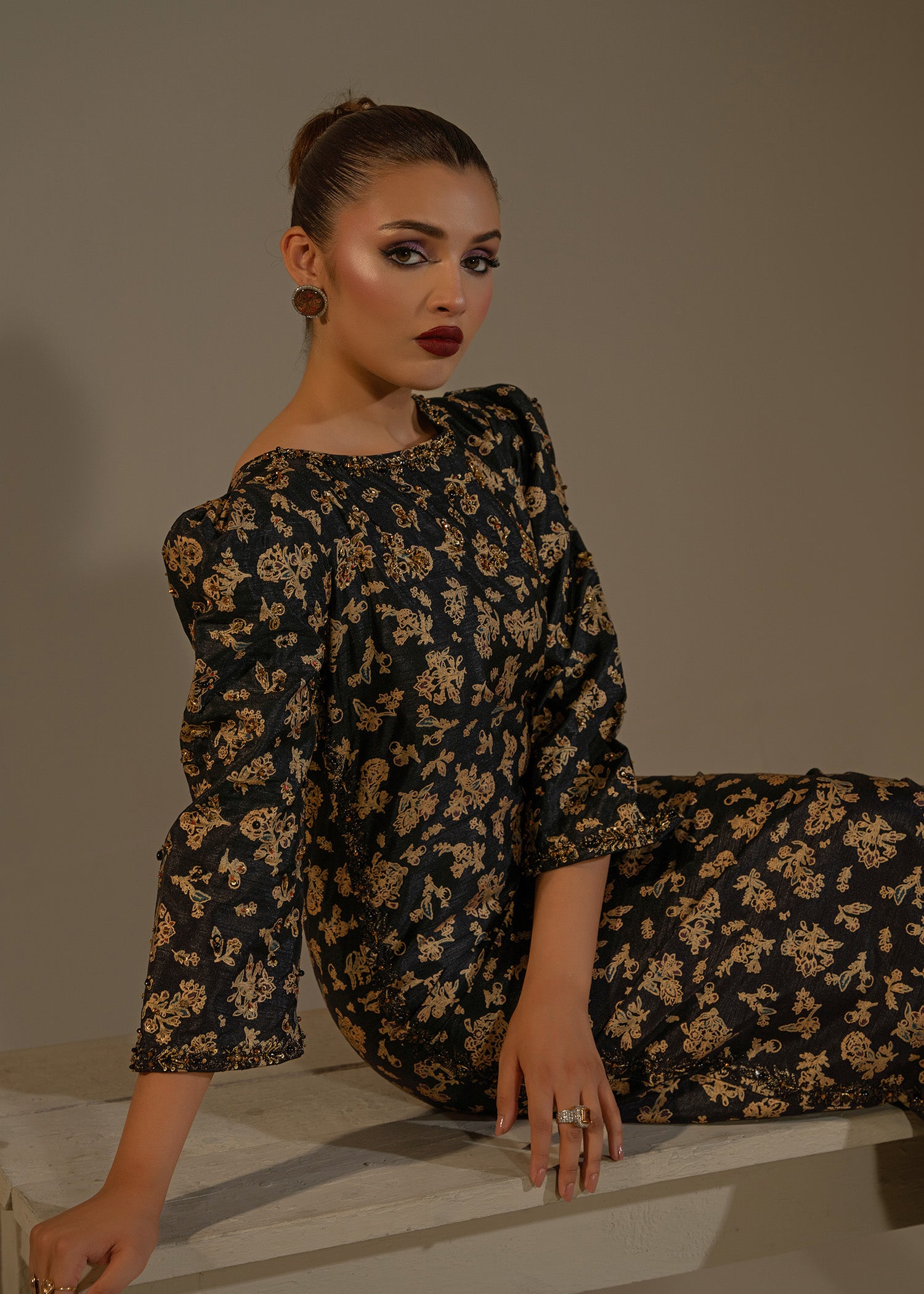 Black Screen-Printed Thai Silk Salwar Kameez (2-Piece) - Image 7