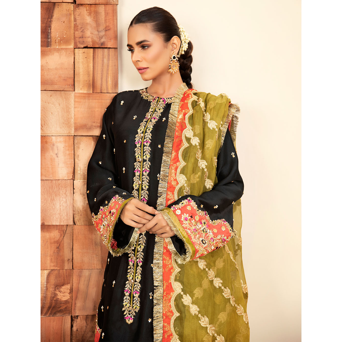 Black Embroidered Tissue Silk Kurta Set (3-Piece) - Image 6