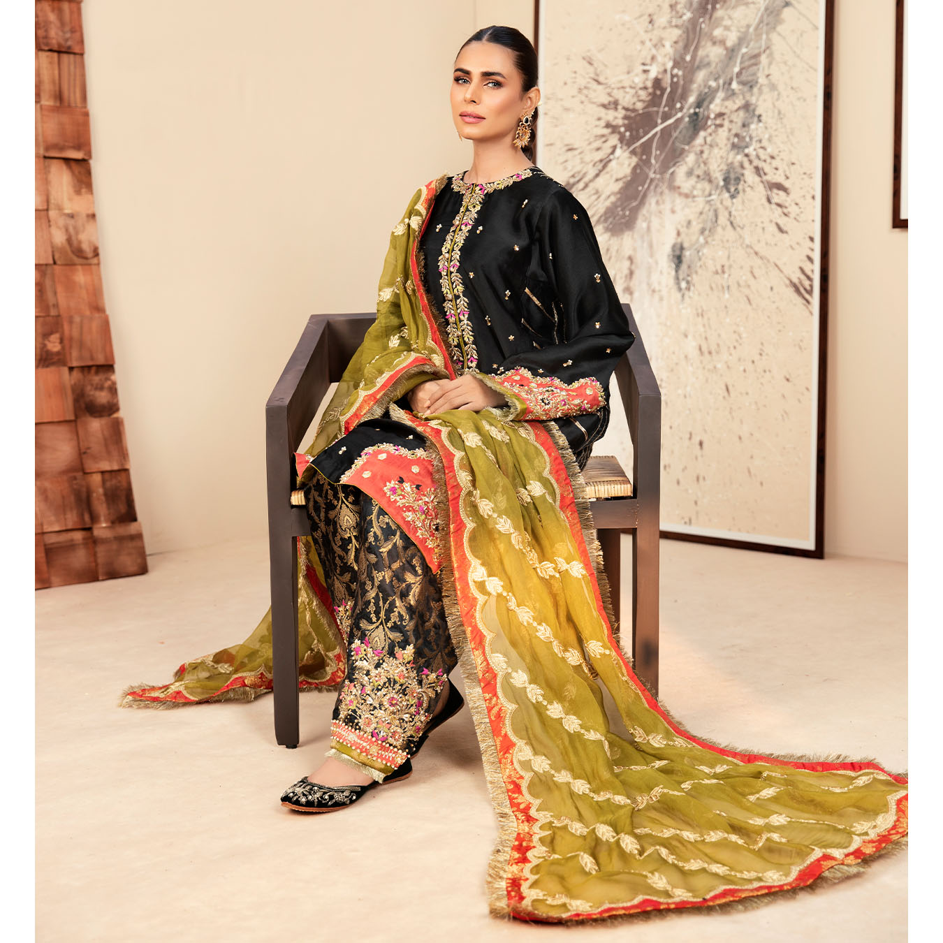 Black Embroidered Tissue Silk Kurta Set (3-Piece) - Image 7
