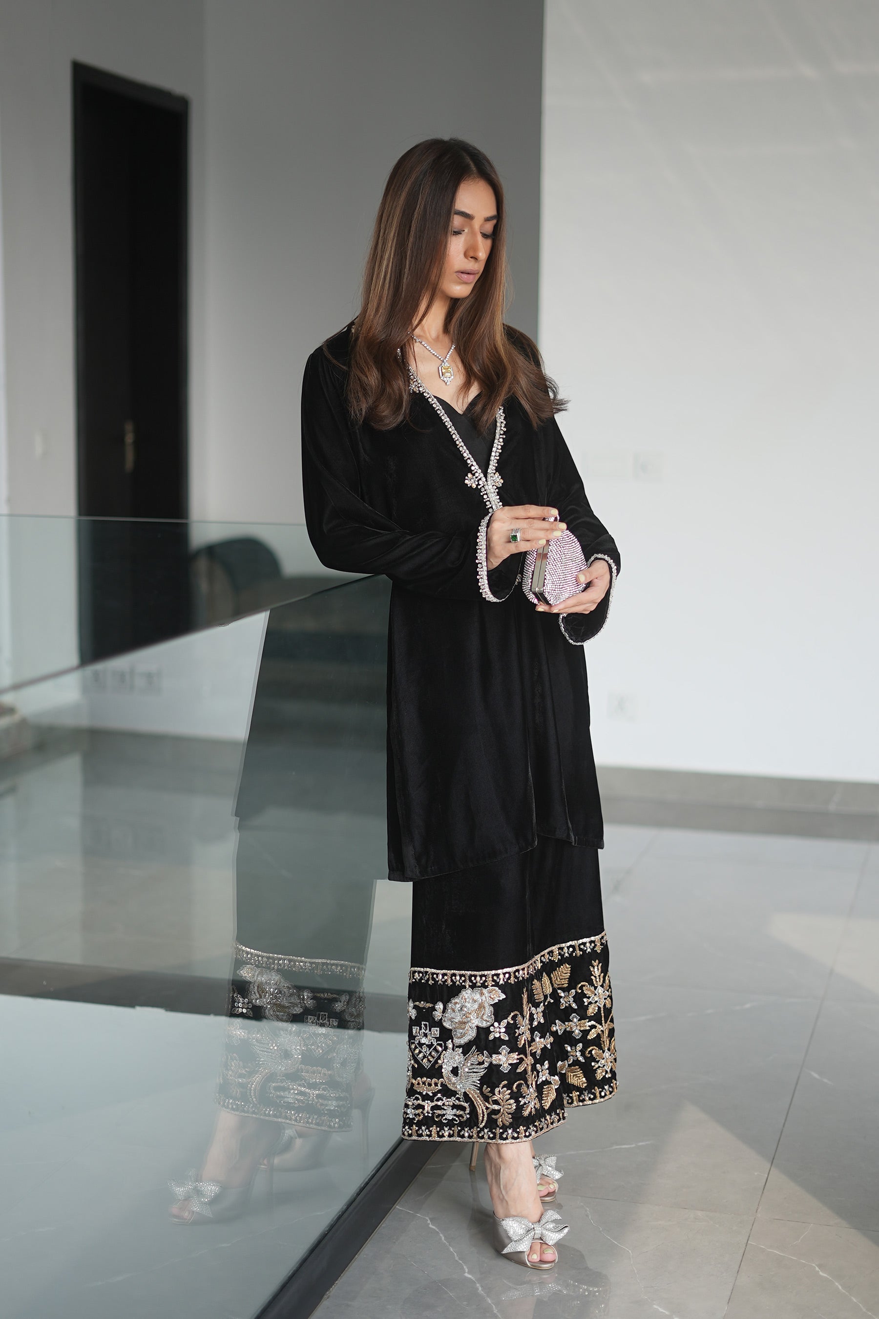 Black Crystal-Embellished Velvet Salwar Kameez (3-Piece) - Image 5