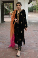 Pakistani Black Embroidered Velvet Kurta Set (3-Piece) - Image 2