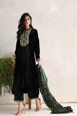 Pakistani Black Gota Embroidered Velvet Salwar Kameez (3-Piece) - Image 4