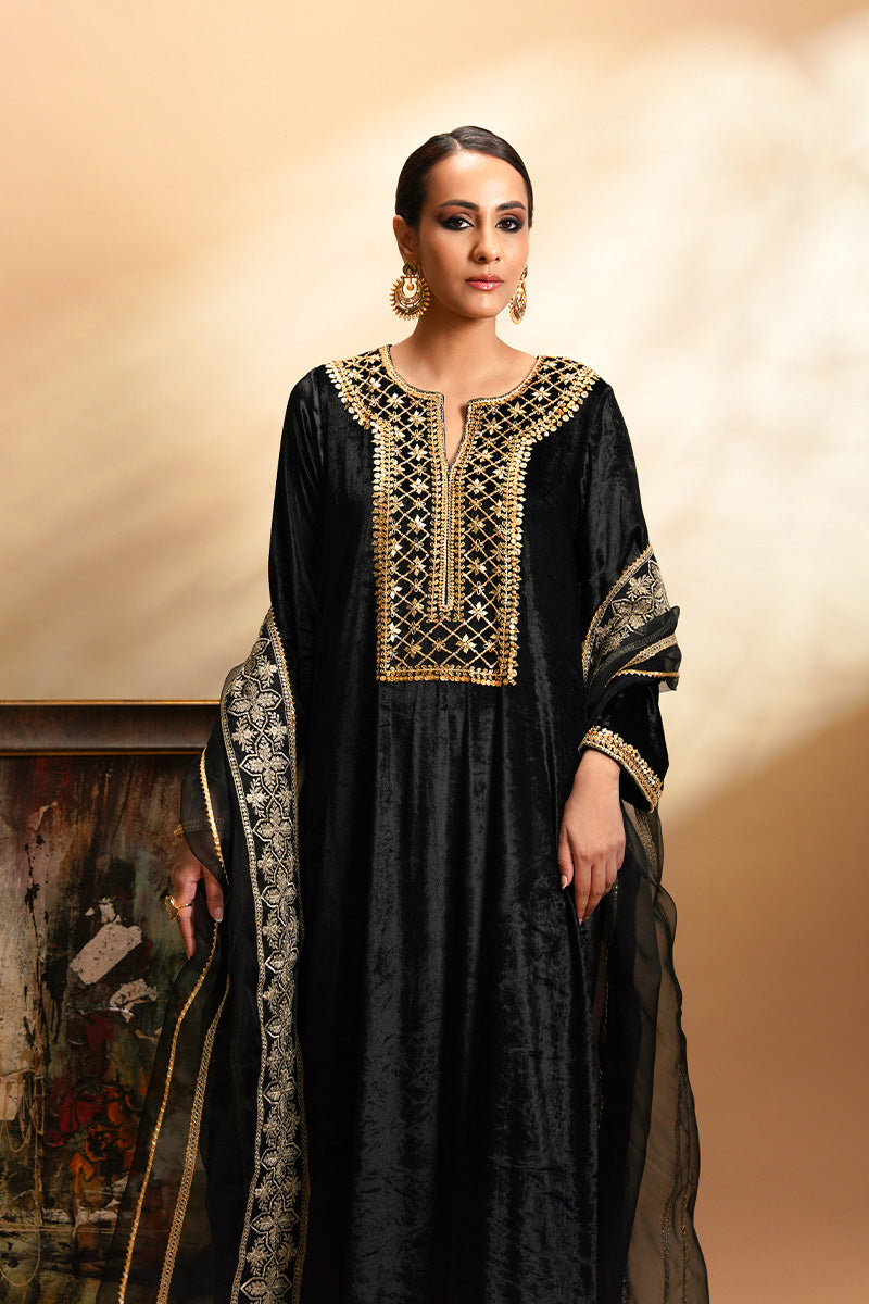 Black Zardozi & Gota Velvet Salwar Kameez (3-Piece) - Image 7