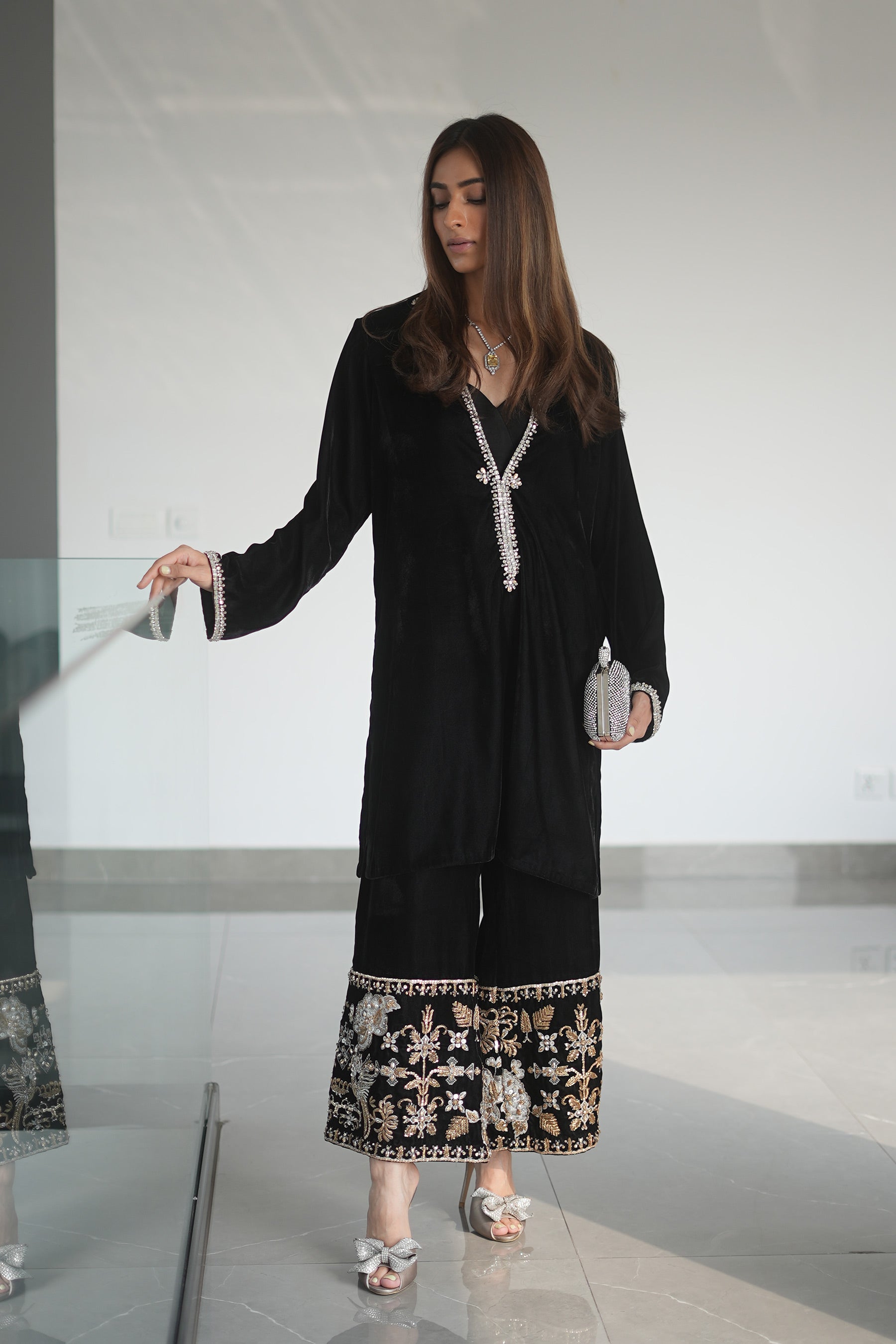 Black Crystal-Embellished Velvet Salwar Kameez (3-Piece) - Image 7