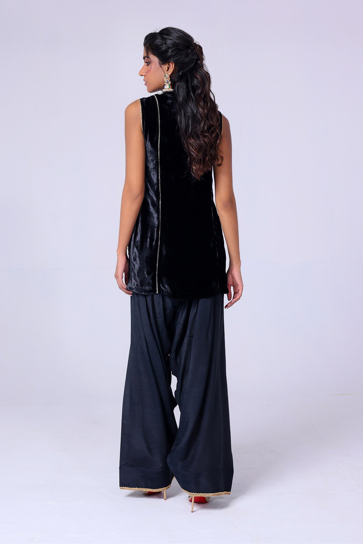 Black Zardozi Velvet Salwar Kameez (2-Piece) - Image 3