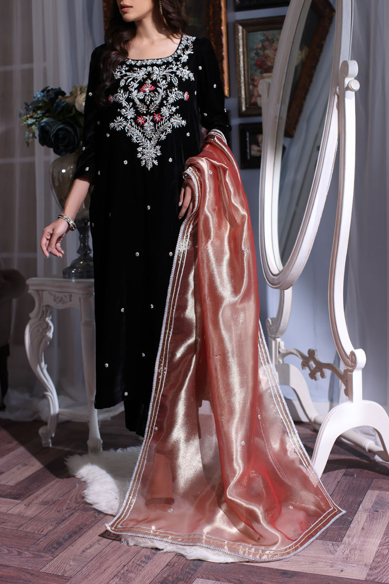 Pakistani Black & Red Hand-Embellished Velvet Salwar Kameez (3-Piece) - Image 1